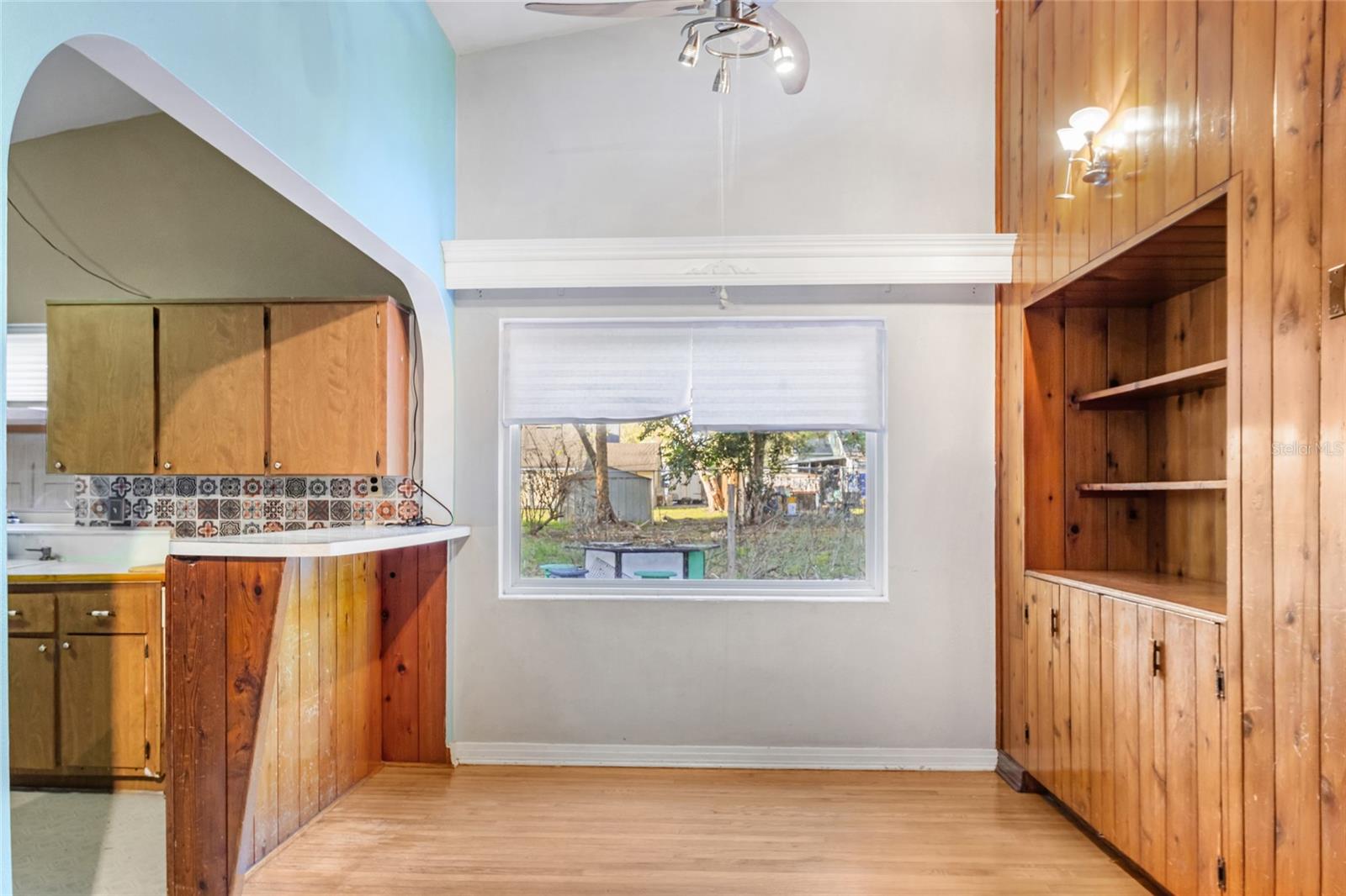 LEESBURG HILLSIDE MANOR - Residential