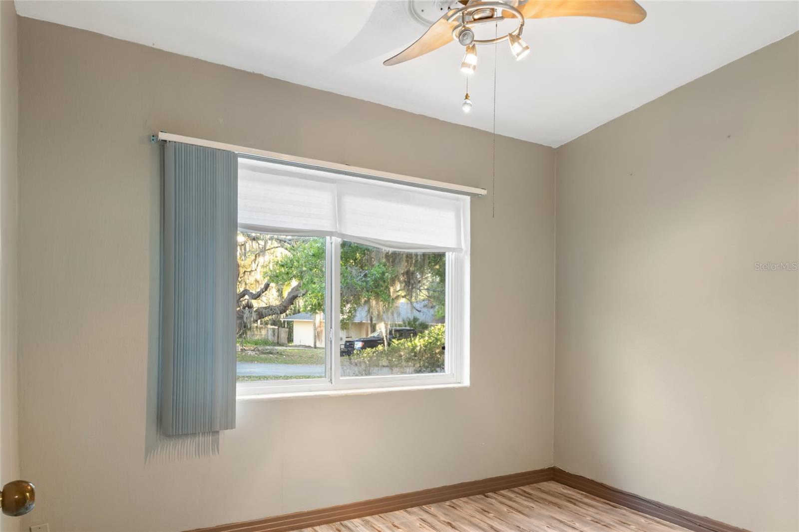 LEESBURG HILLSIDE MANOR - Residential