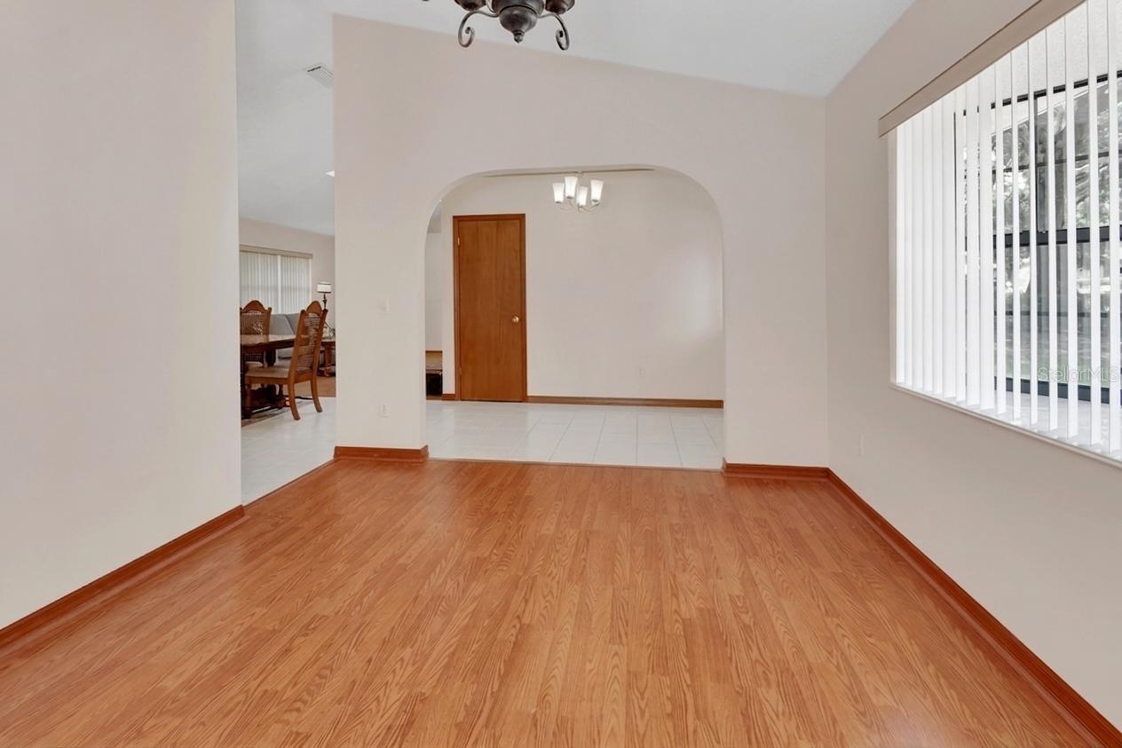750 OAK TERRACE