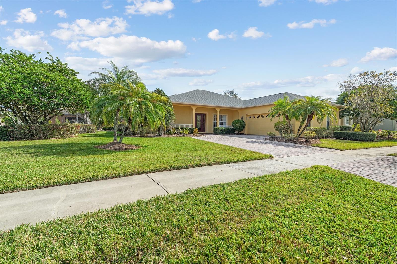 663 SHOREHAVEN DRIVE
