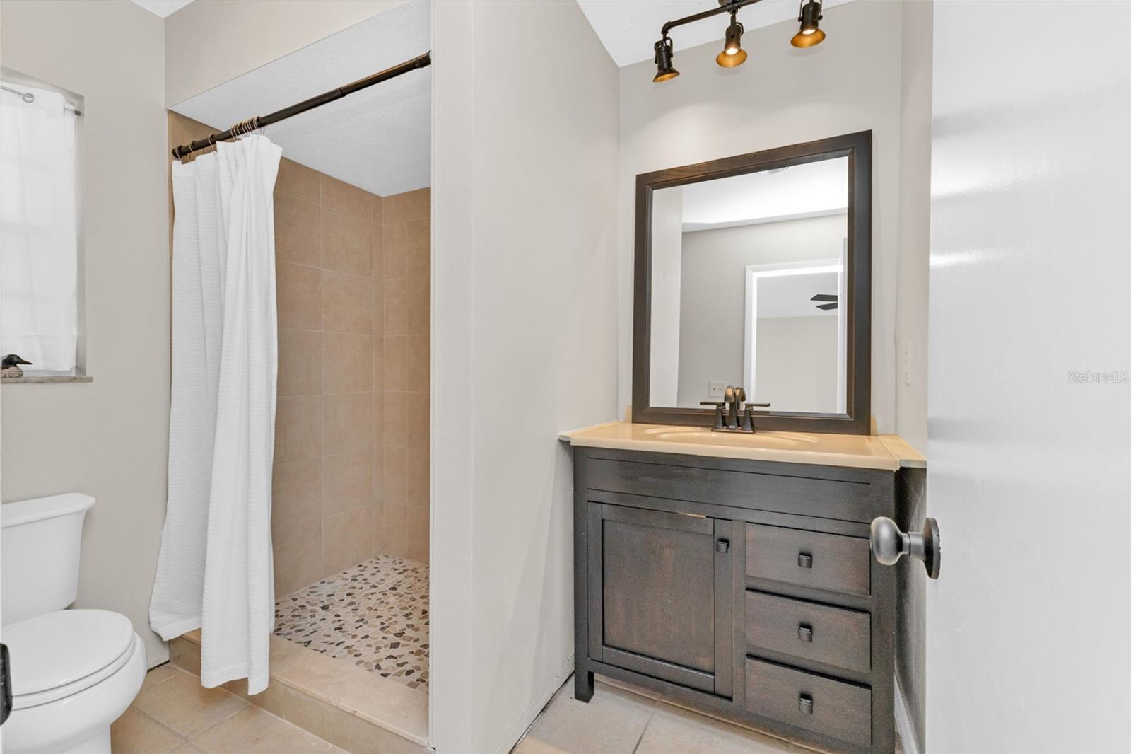 ROTONDA WEST OAKLAND HILLS - Residential