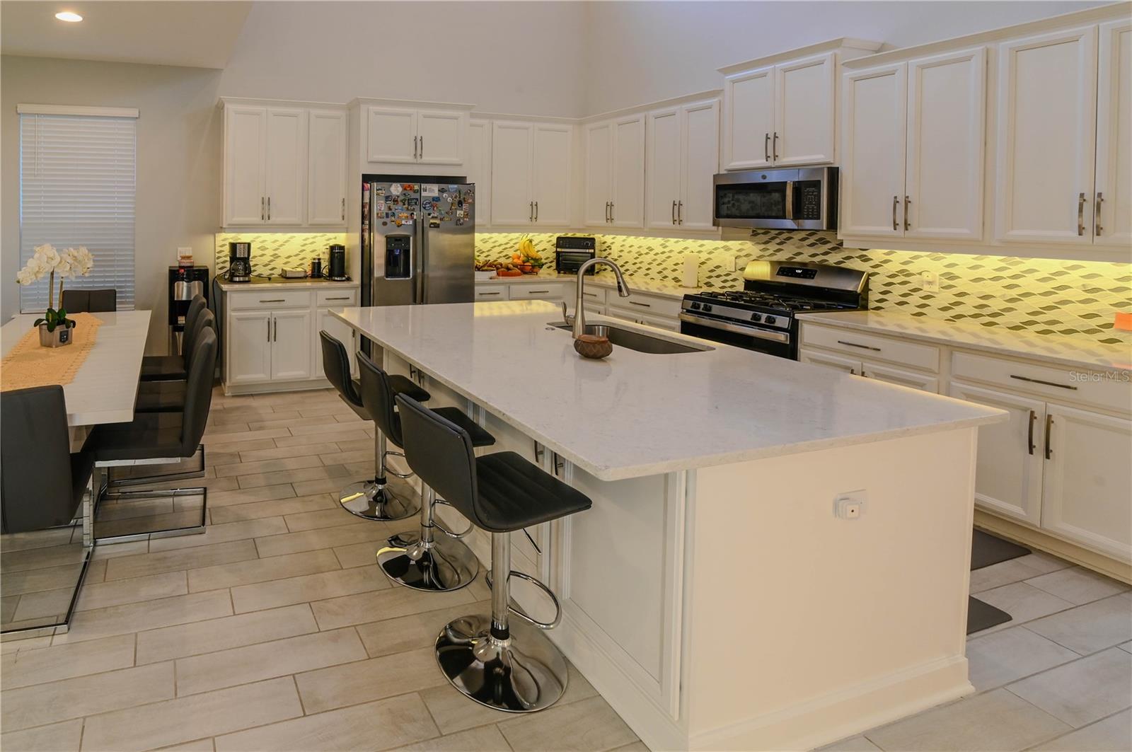 ENCLAVE/HAMLIN - Residential