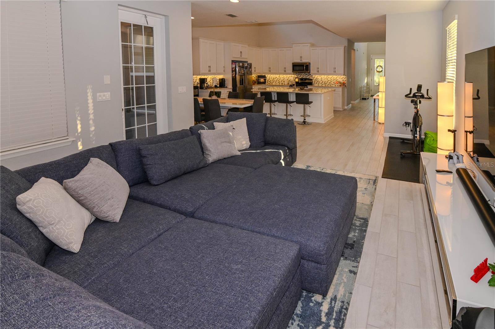 ENCLAVE/HAMLIN - Residential