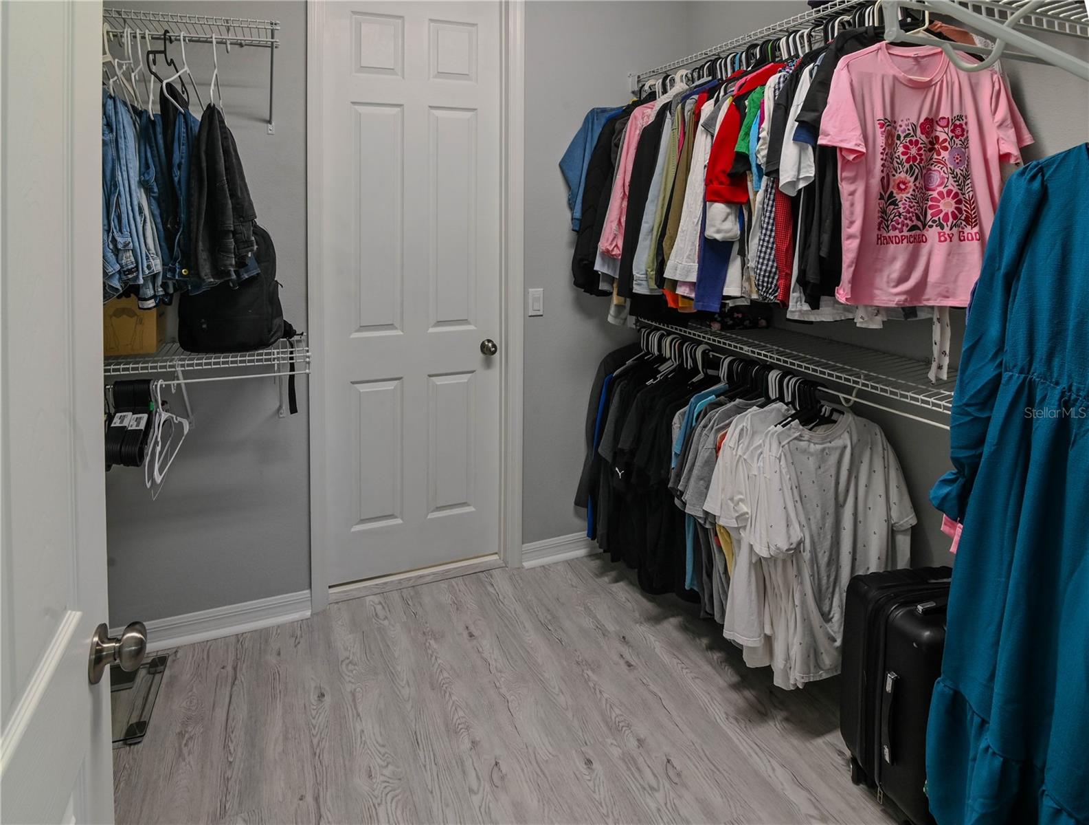 ENCLAVE/HAMLIN - Residential