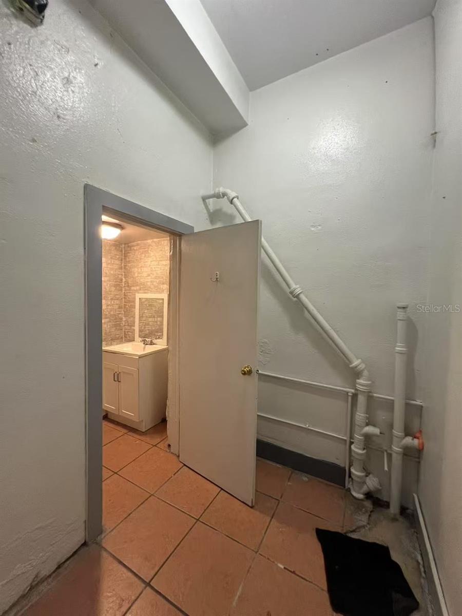 CONCORD PARK ADD - Commercial Lease