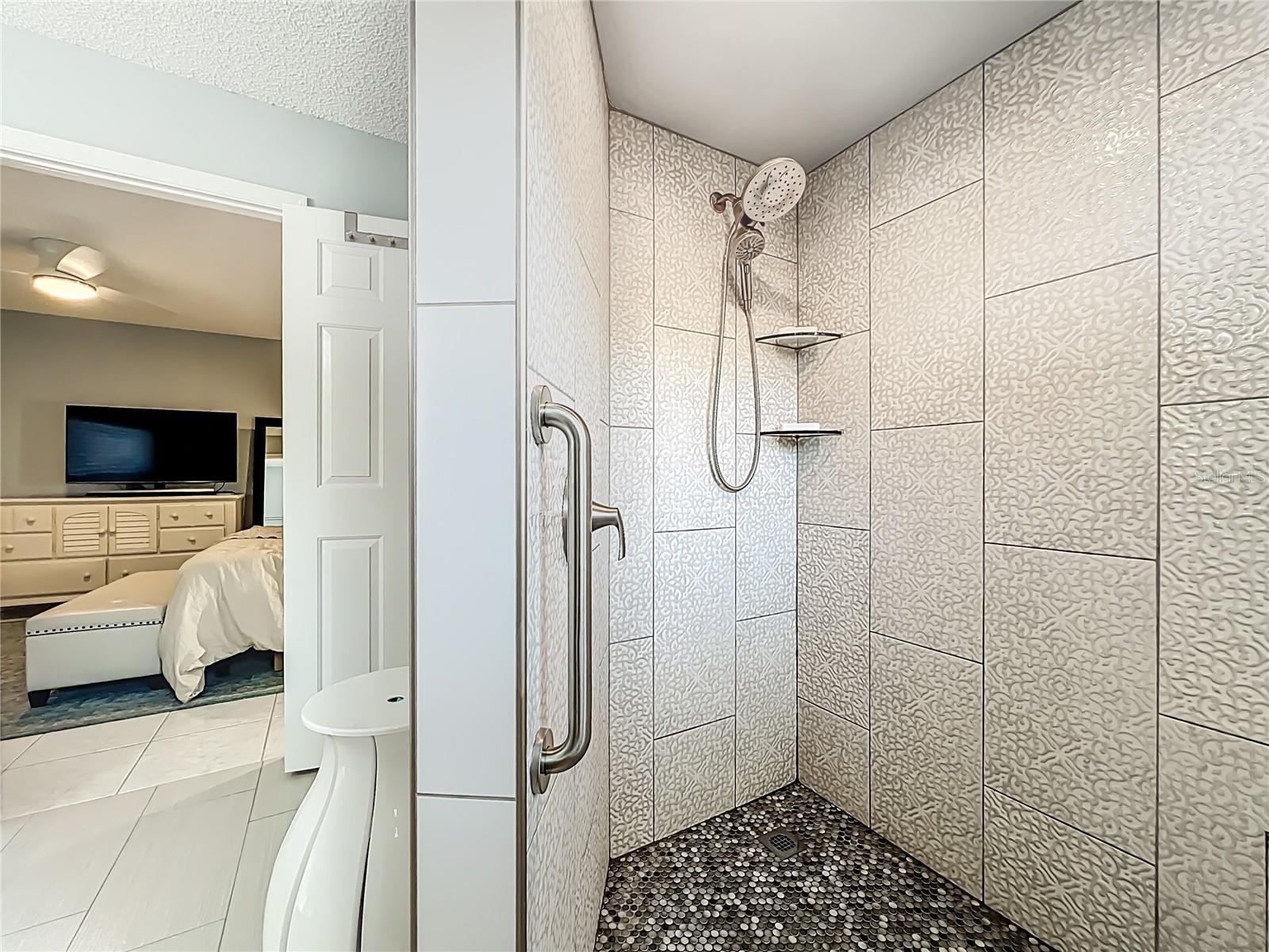 LAKE PINELOCH VILLAGE CONDO 03 - Residential