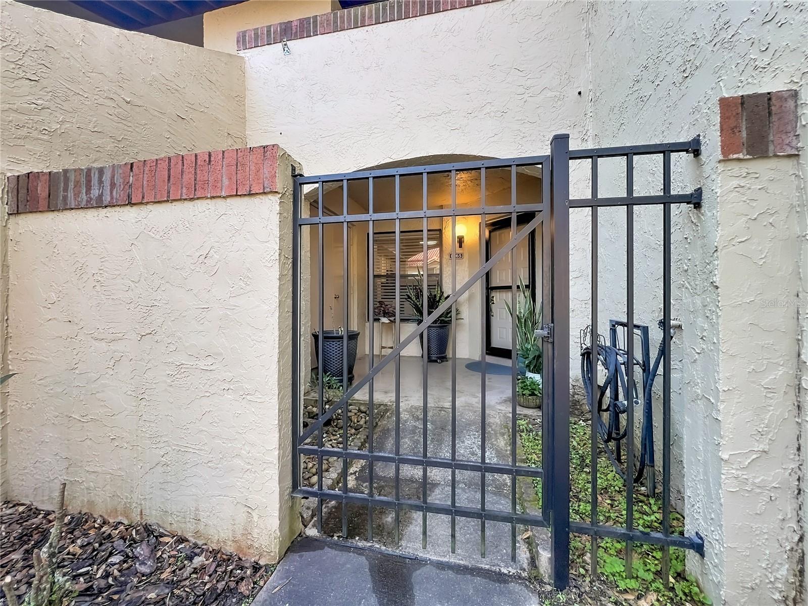 LAKE PINELOCH VILLAGE CONDO 03 - Residential