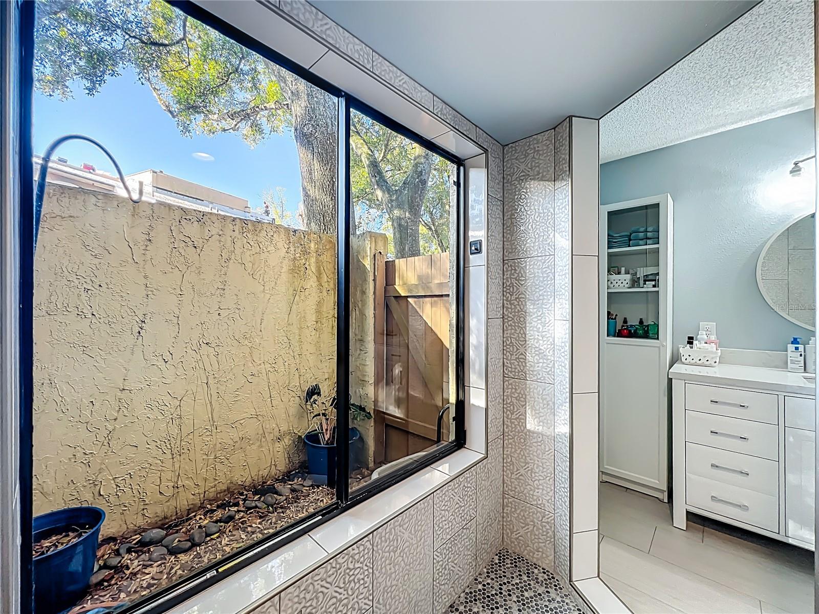 LAKE PINELOCH VILLAGE CONDO 03 - Residential