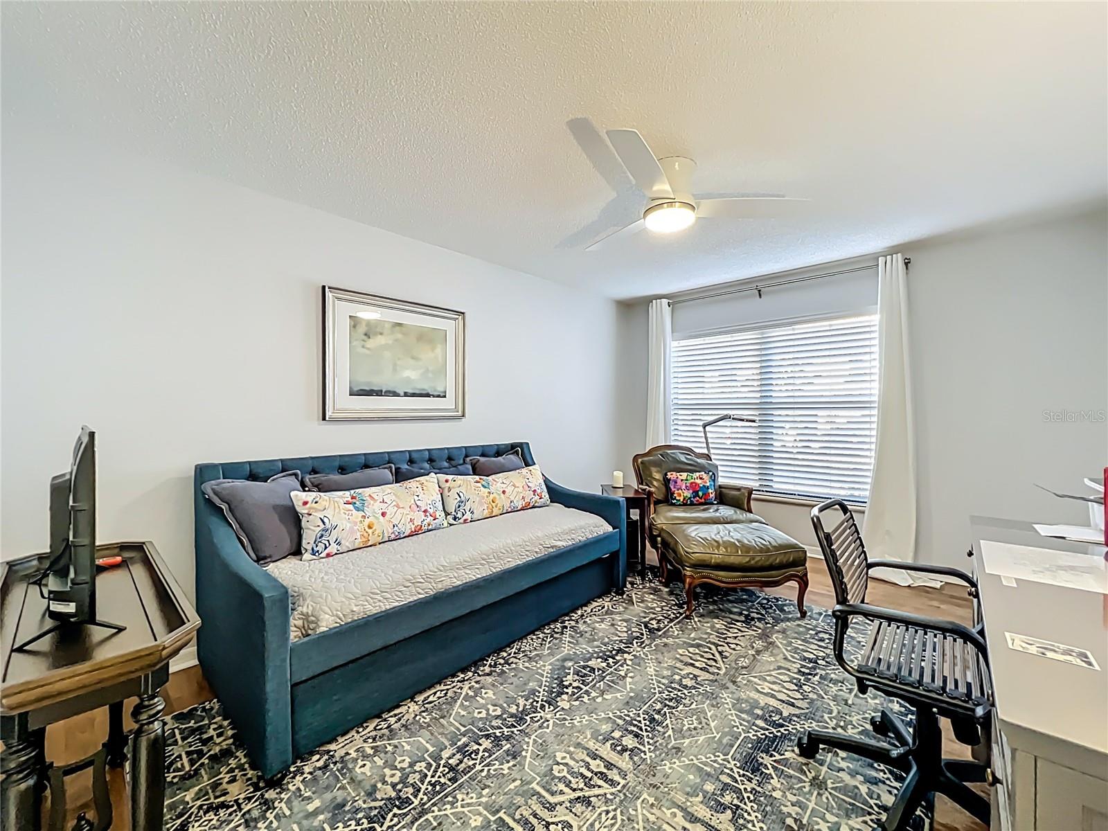 LAKE PINELOCH VILLAGE CONDO 03 - Residential