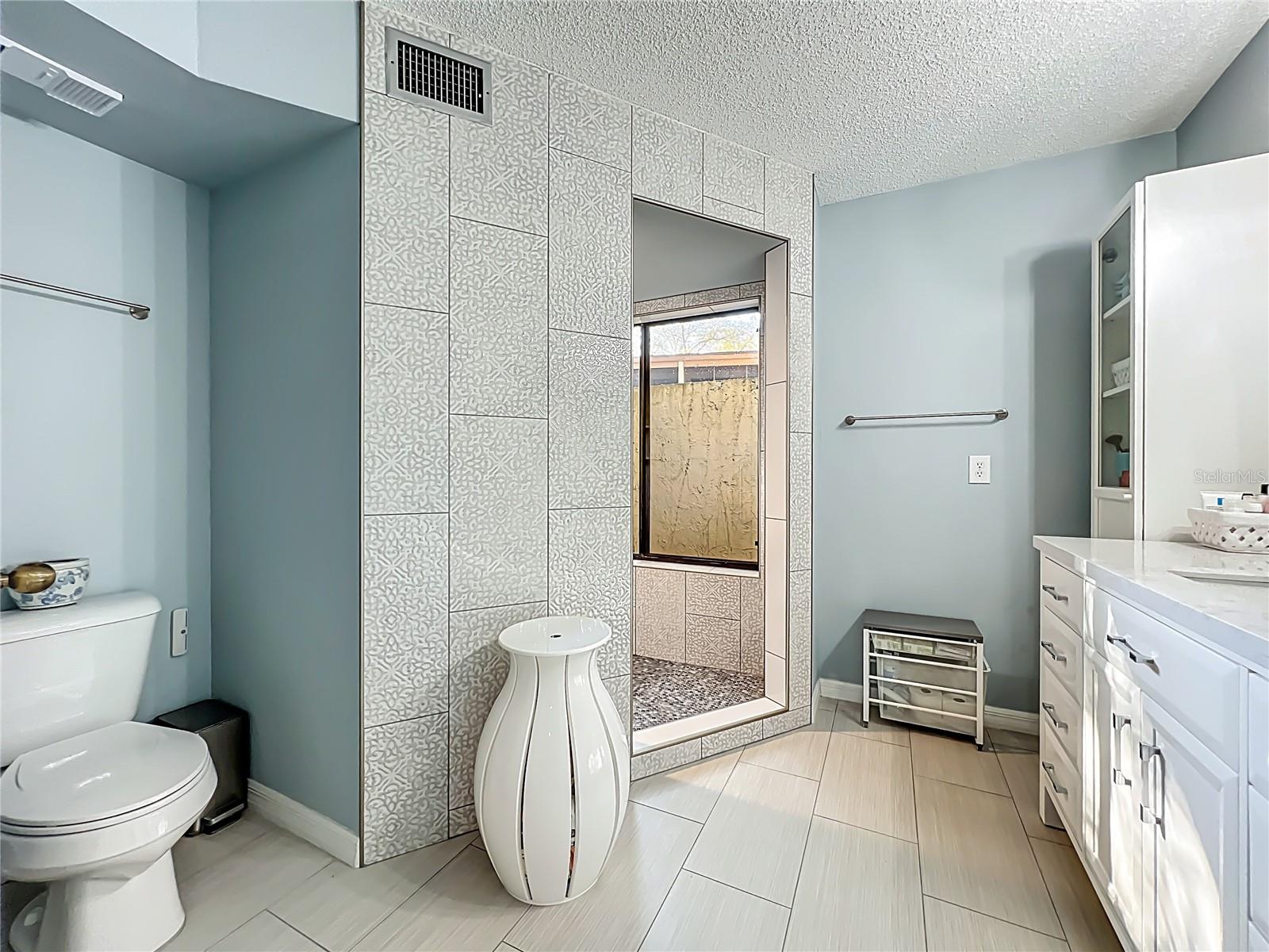 LAKE PINELOCH VILLAGE CONDO 03 - Residential