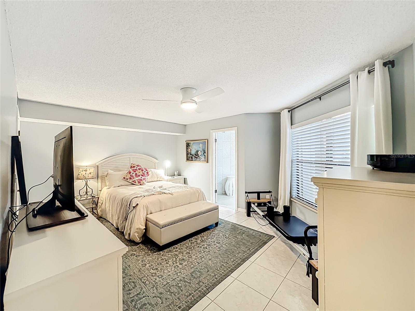 LAKE PINELOCH VILLAGE CONDO 03 - Residential