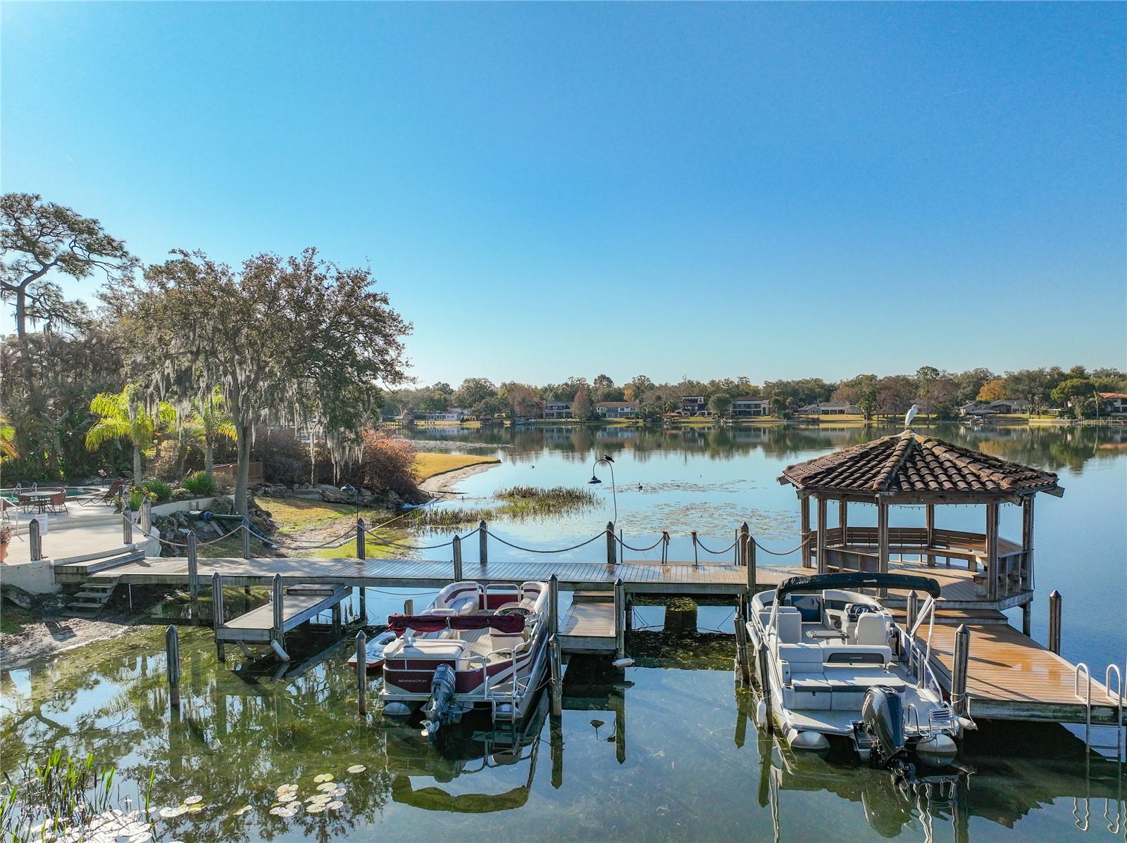 LAKE PINELOCH VILLAGE CONDO 03 - Residential