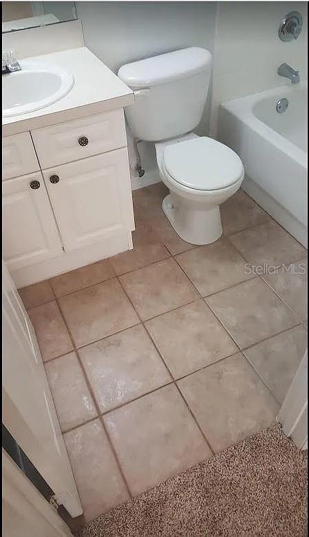 MAGNOLIA BAY AT MAITLAND - Residential Income