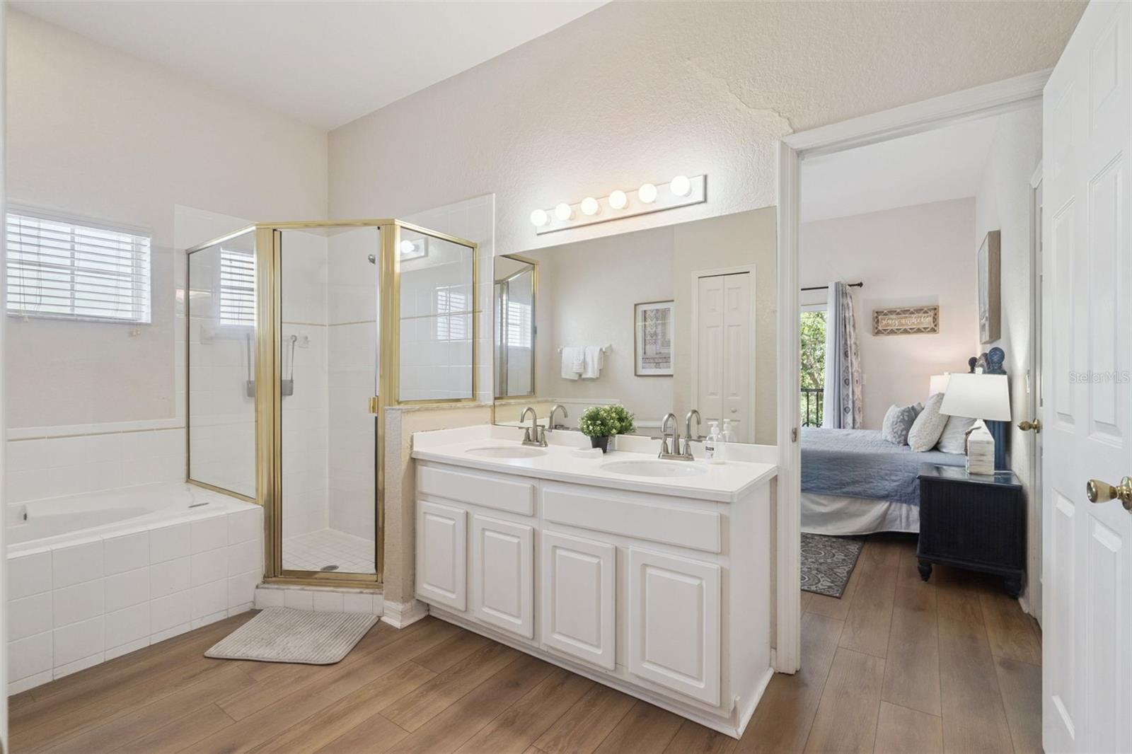 BAHAMA BAY RESORT - Residential