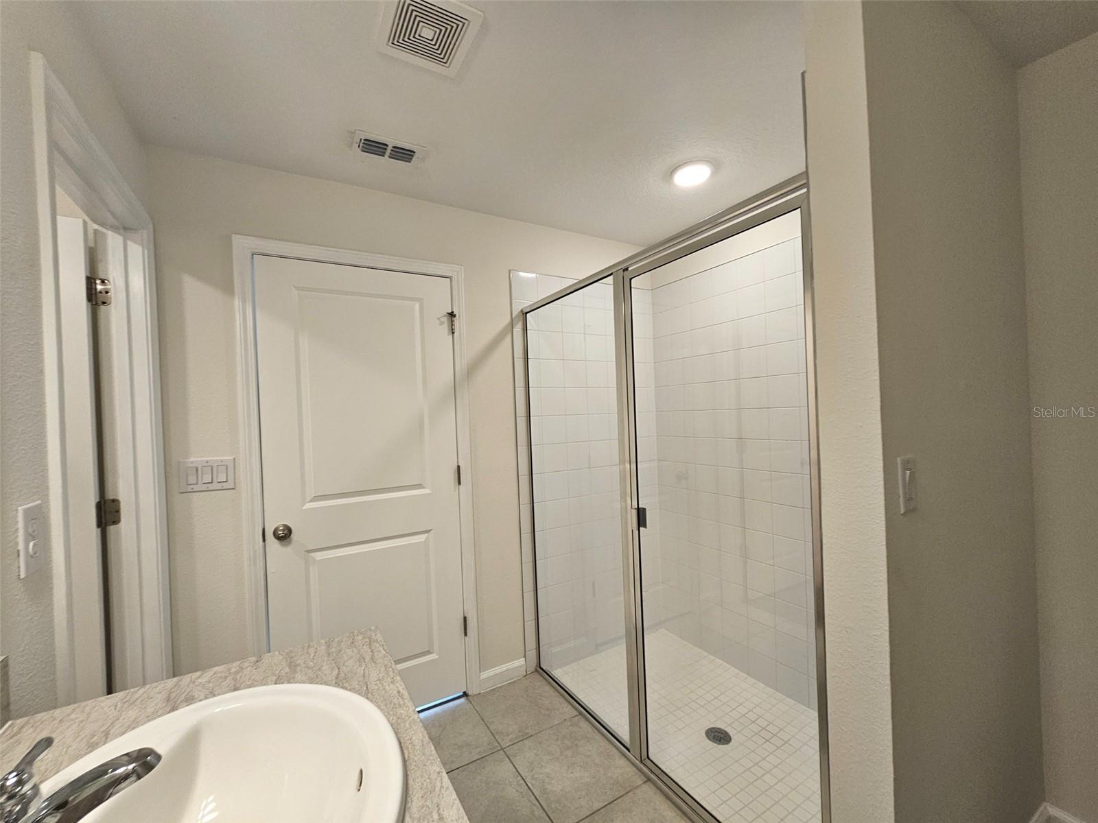 HAMMOCK RESERVE PH 1 - Residential Lease