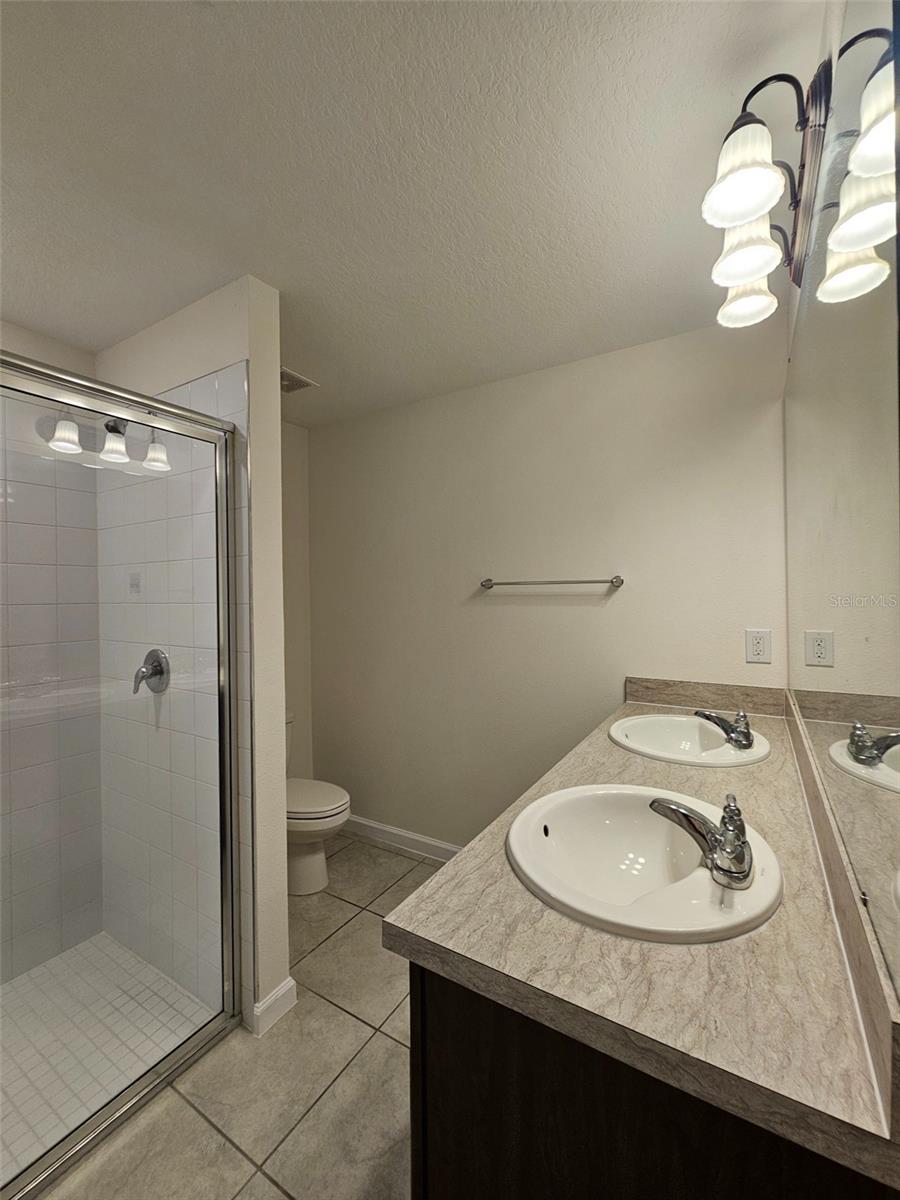 HAMMOCK RESERVE PH 1 - Residential Lease