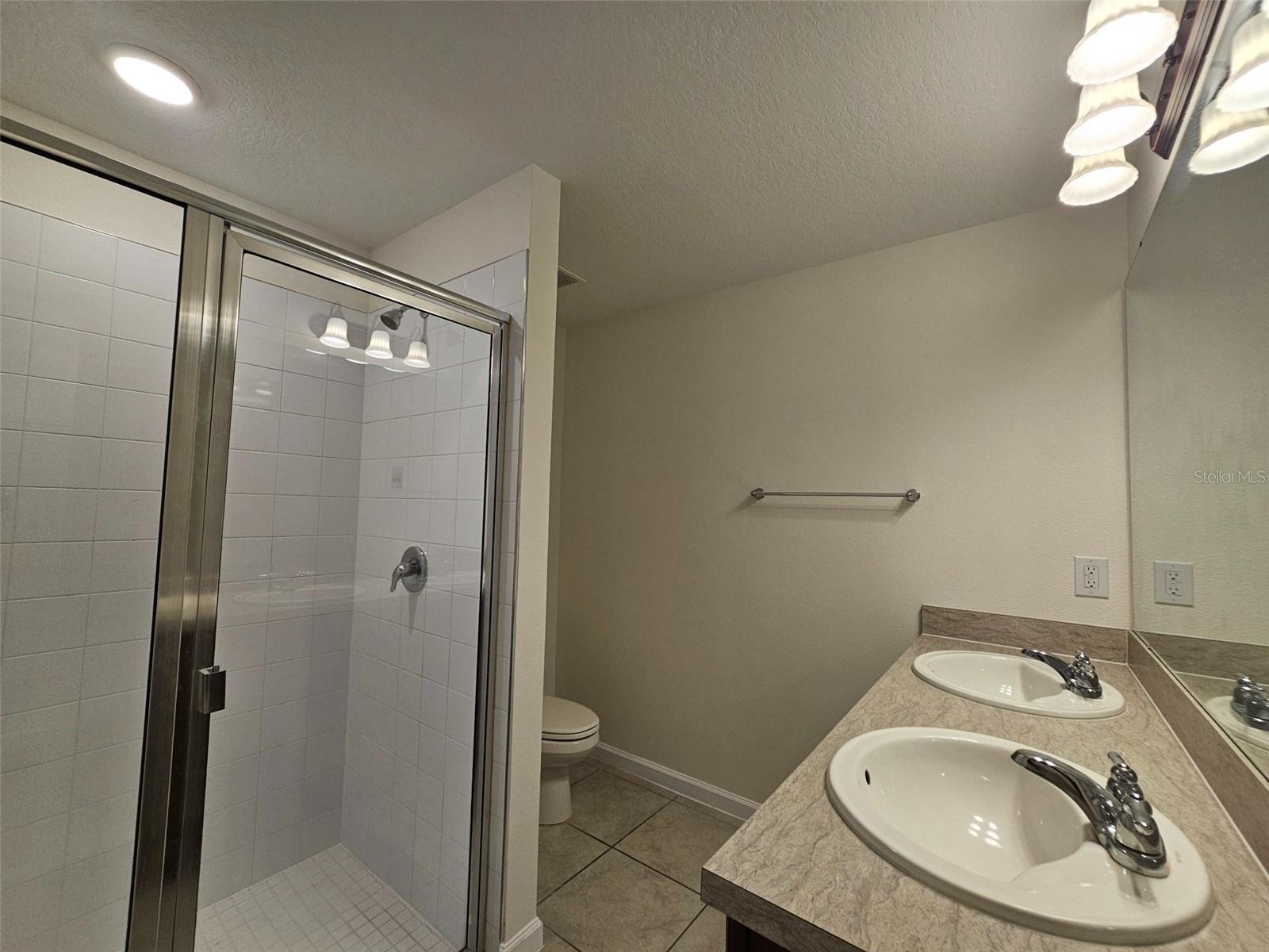 HAMMOCK RESERVE PH 1 - Residential Lease