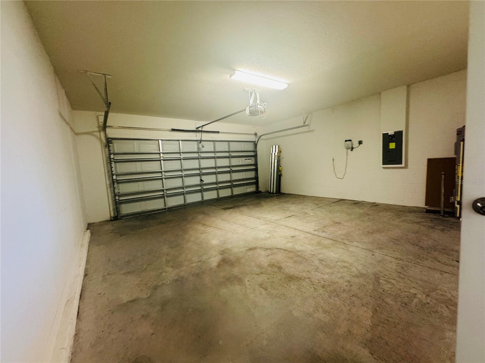 COPPERSPRING PH 2 - Residential Lease