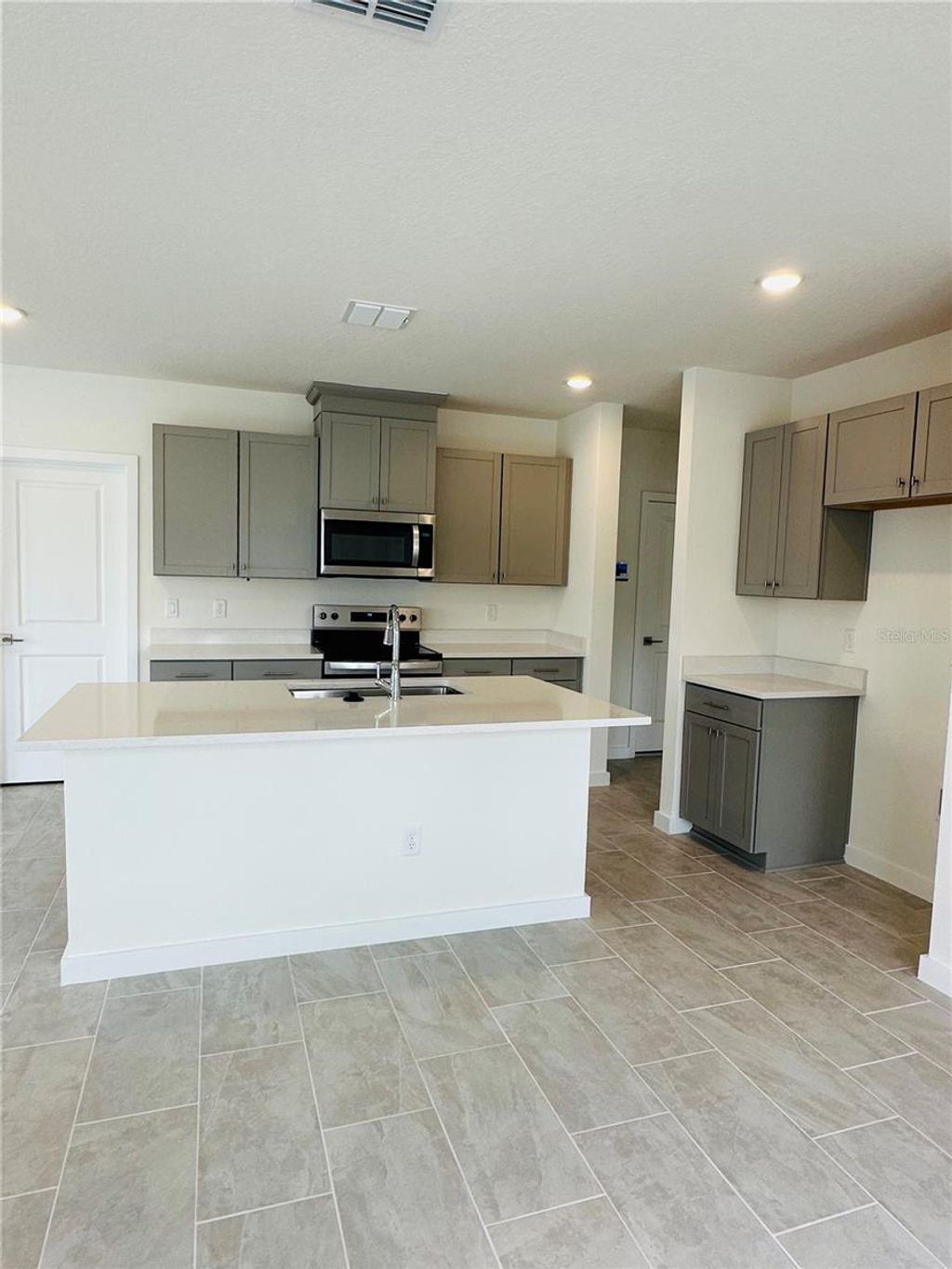 Photo of 6478 Horseshoe Lane Way, Saint Cloud, FL 34773 (MLS # O6346121)