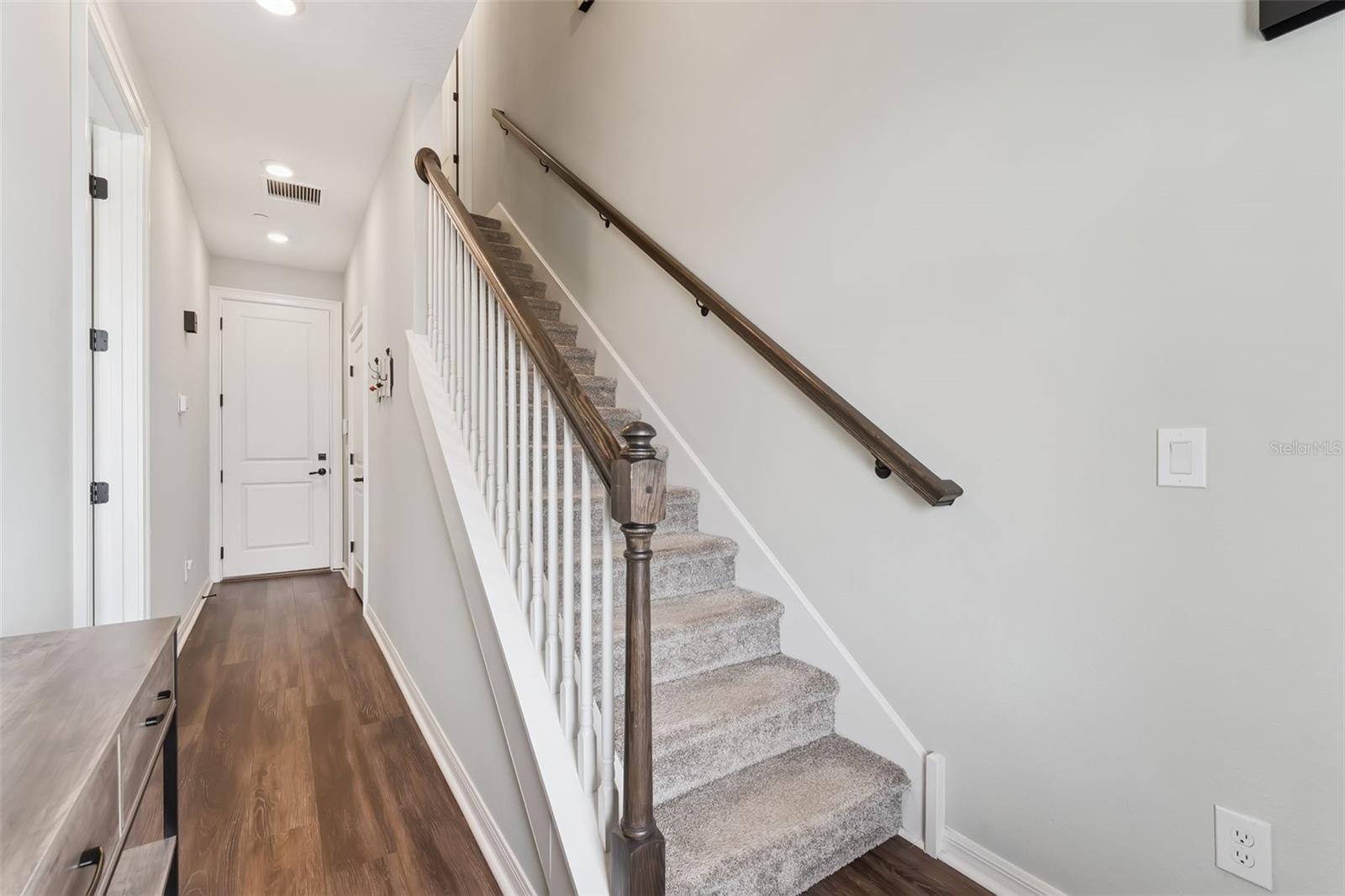 LAUREATE PARK NBRHD CENTER PH 3 - Residential