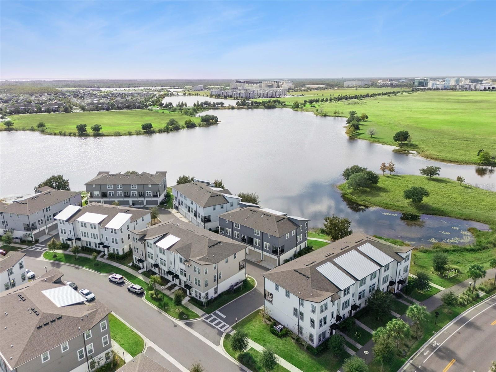 LAUREATE PARK NBRHD CENTER PH 3 - Residential