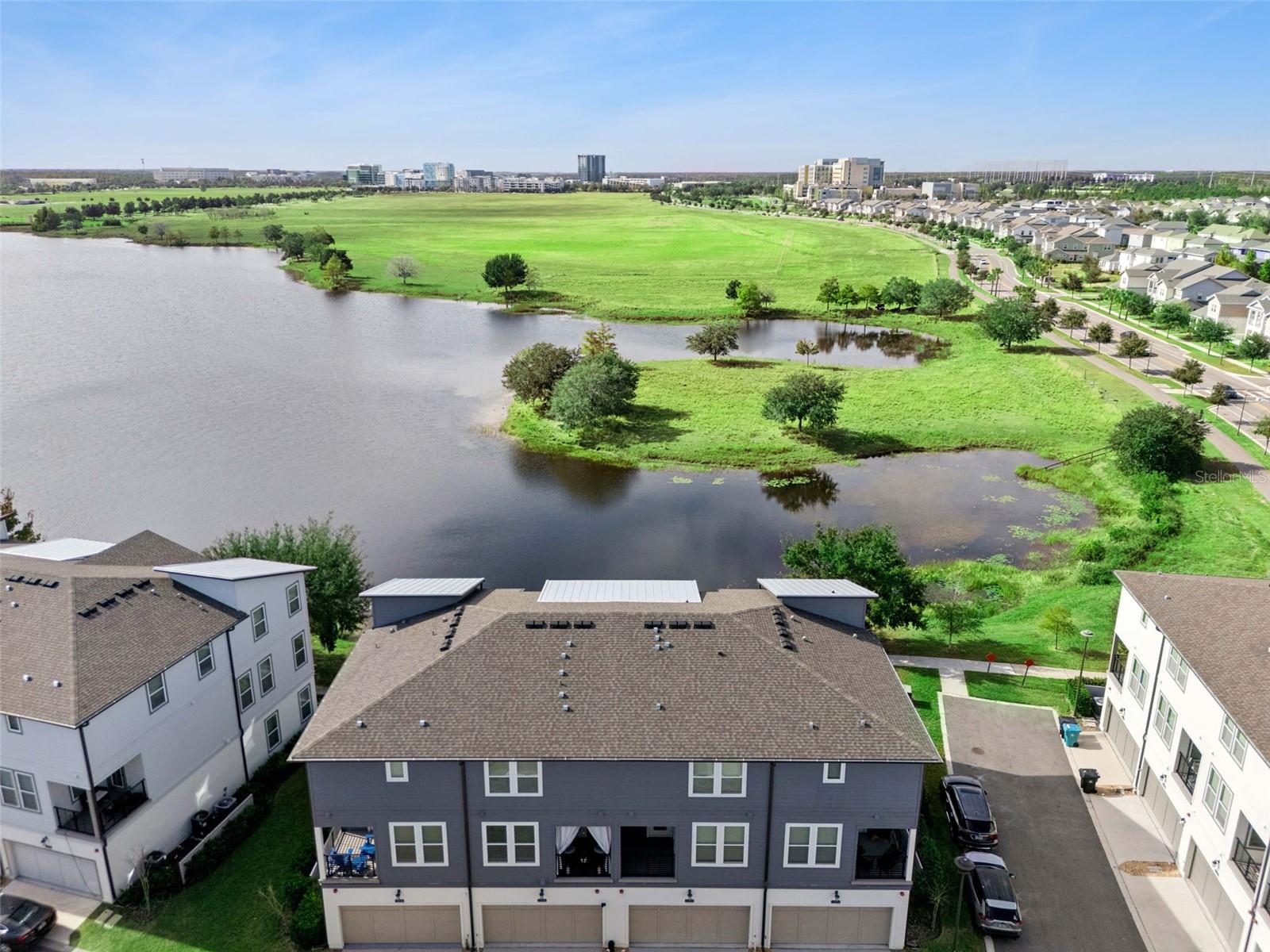 LAUREATE PARK NBRHD CENTER PH 3 - Residential