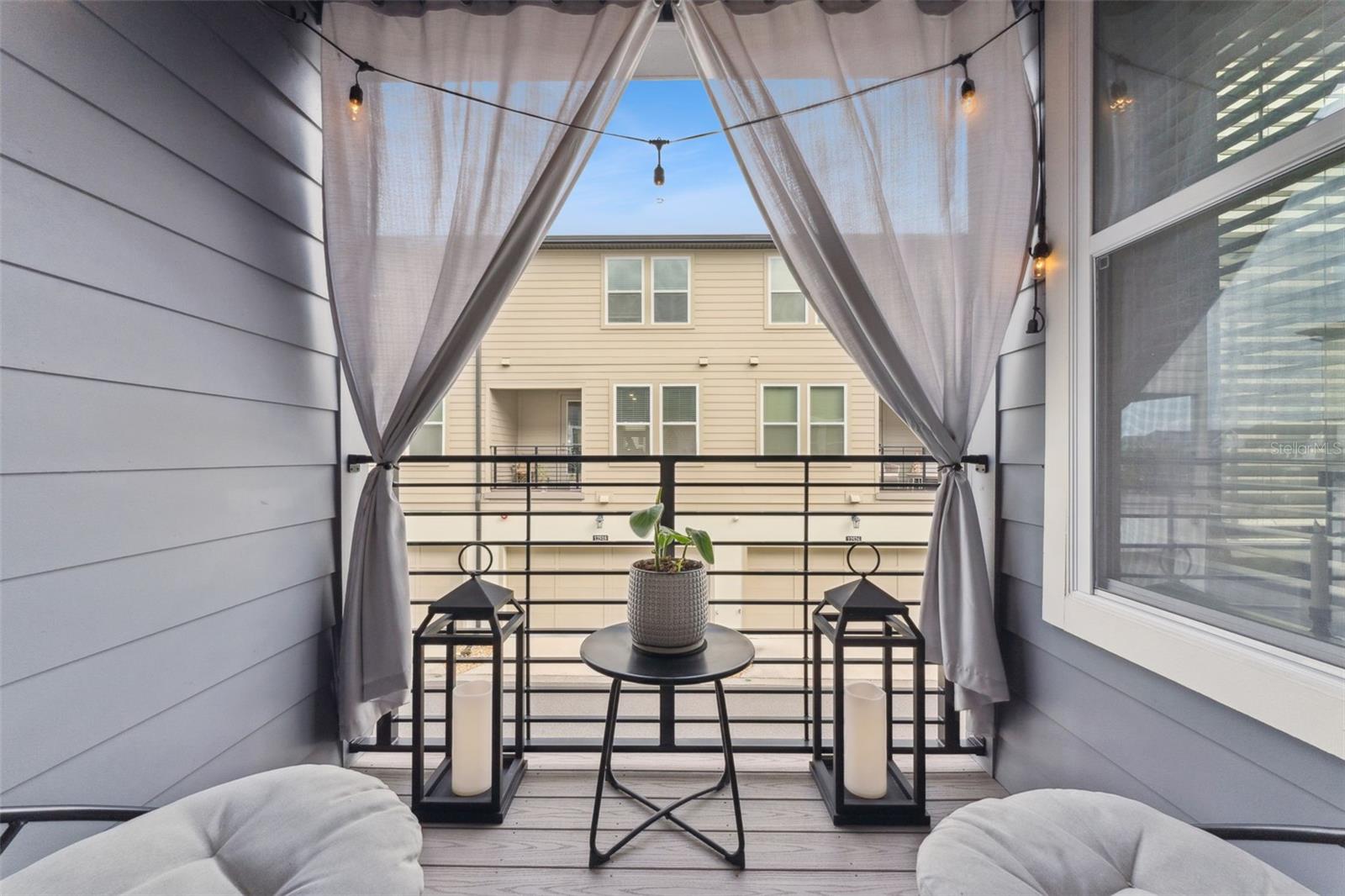 LAUREATE PARK NBRHD CENTER PH 3 - Residential