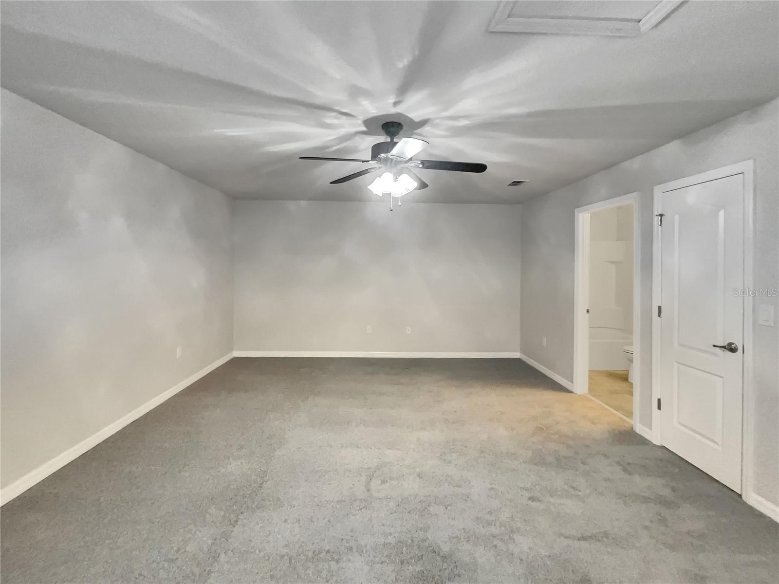 2943 TOP WATER WAY