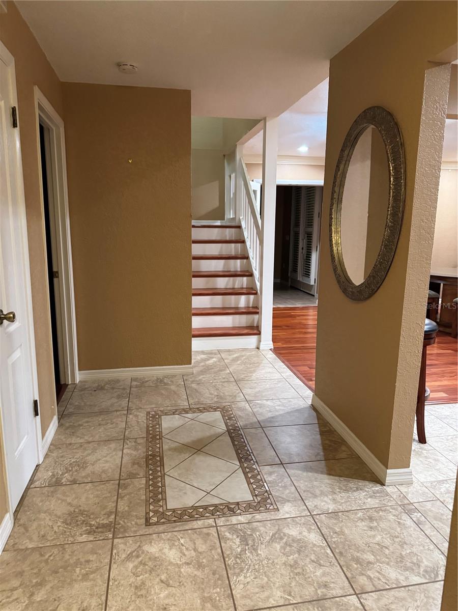 878 ELGIN DRIVE