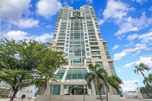 Fully furnished studio apartment available for long term rent. With an open space concept, high ceilings, modern furnishings, floor to ceiling windows, state of the art kitchen, and beautiful views, this apartment has so much to provide that you will want to move in right away. Atlantis is one of the most sought after buildings in the San Juan/Condado area due to its modern design, location and amenities. From 24-hour security with concierge, top of the line fitness center, a full power generator and water cistern. Your life will become everything you always dreamed of, and who doesn’t want their dreams to come true? Don’t wait any longer and call us to schedule a private showing.
