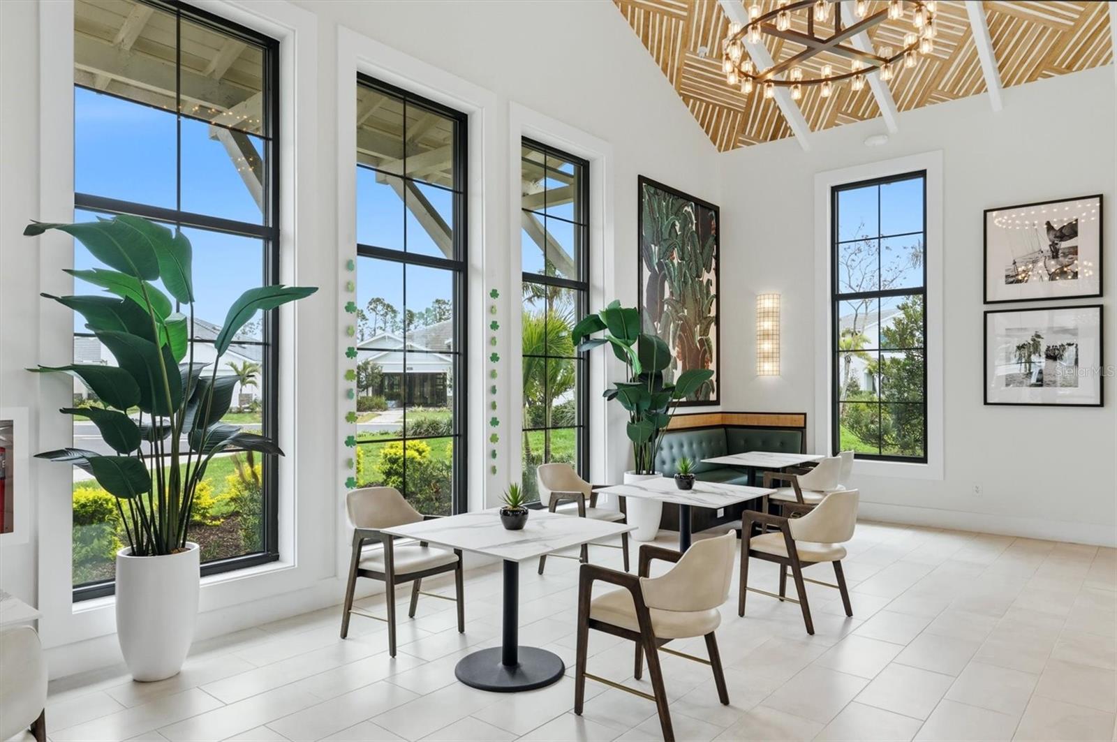 SOLSTICE PH ONE - Residential