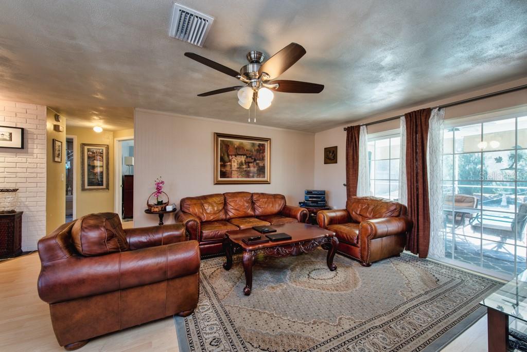 EMBASSY HILLS - Residential