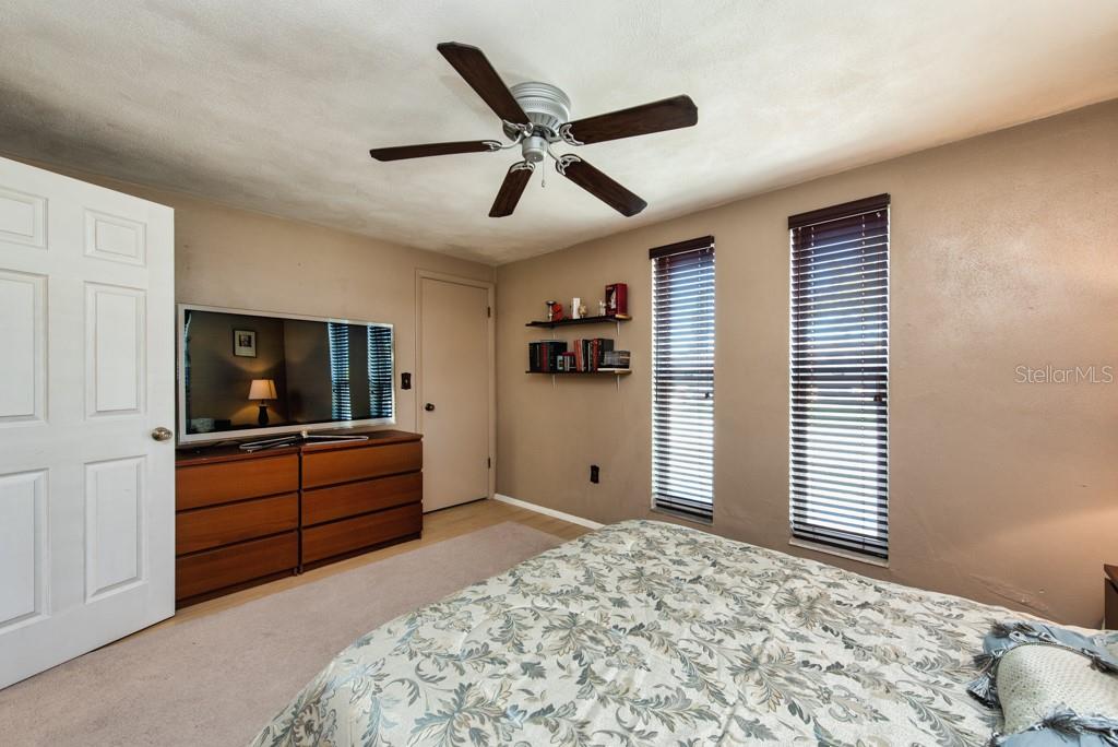 EMBASSY HILLS - Residential