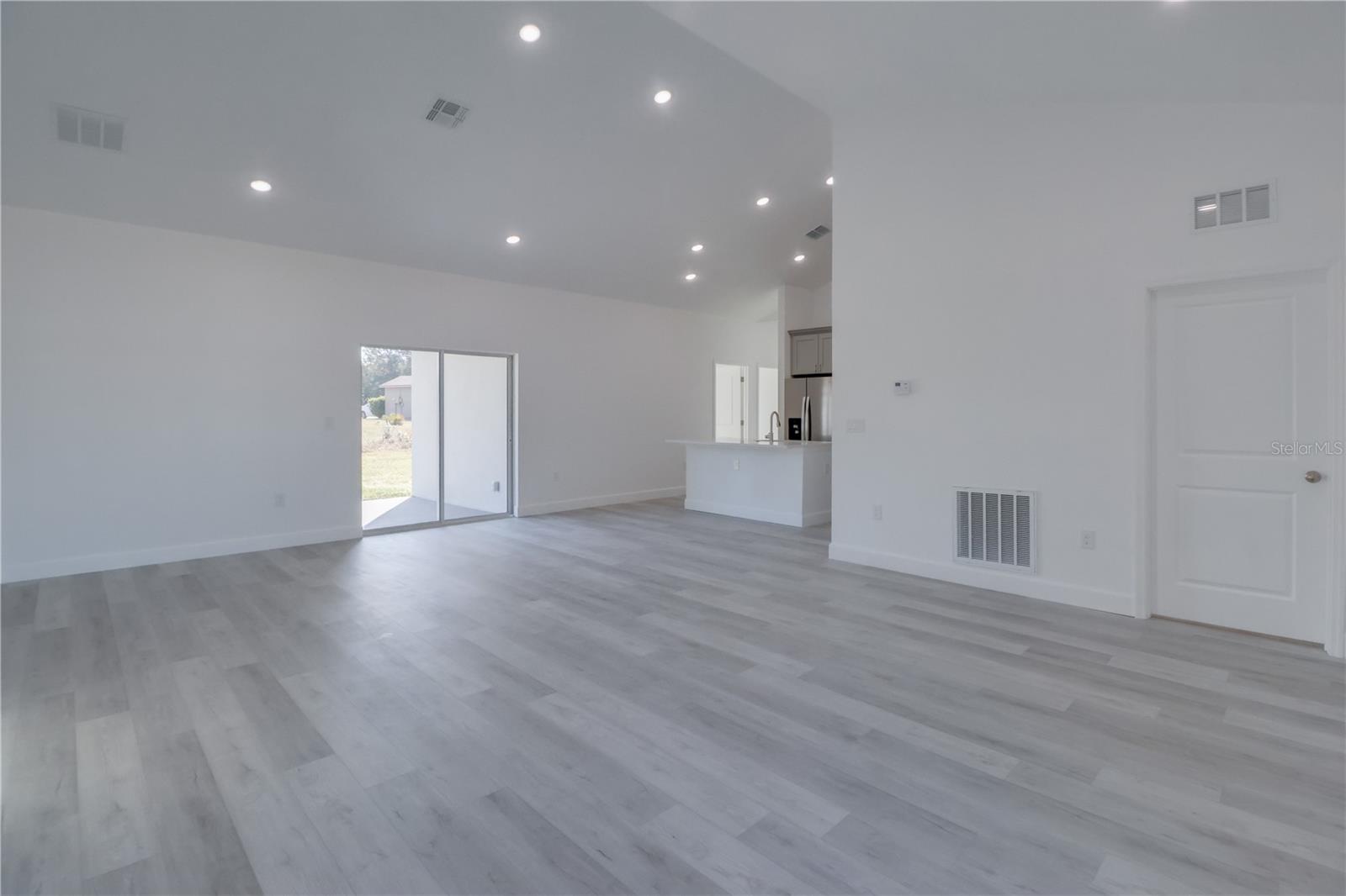 MARION OAKS UN #7 - Residential