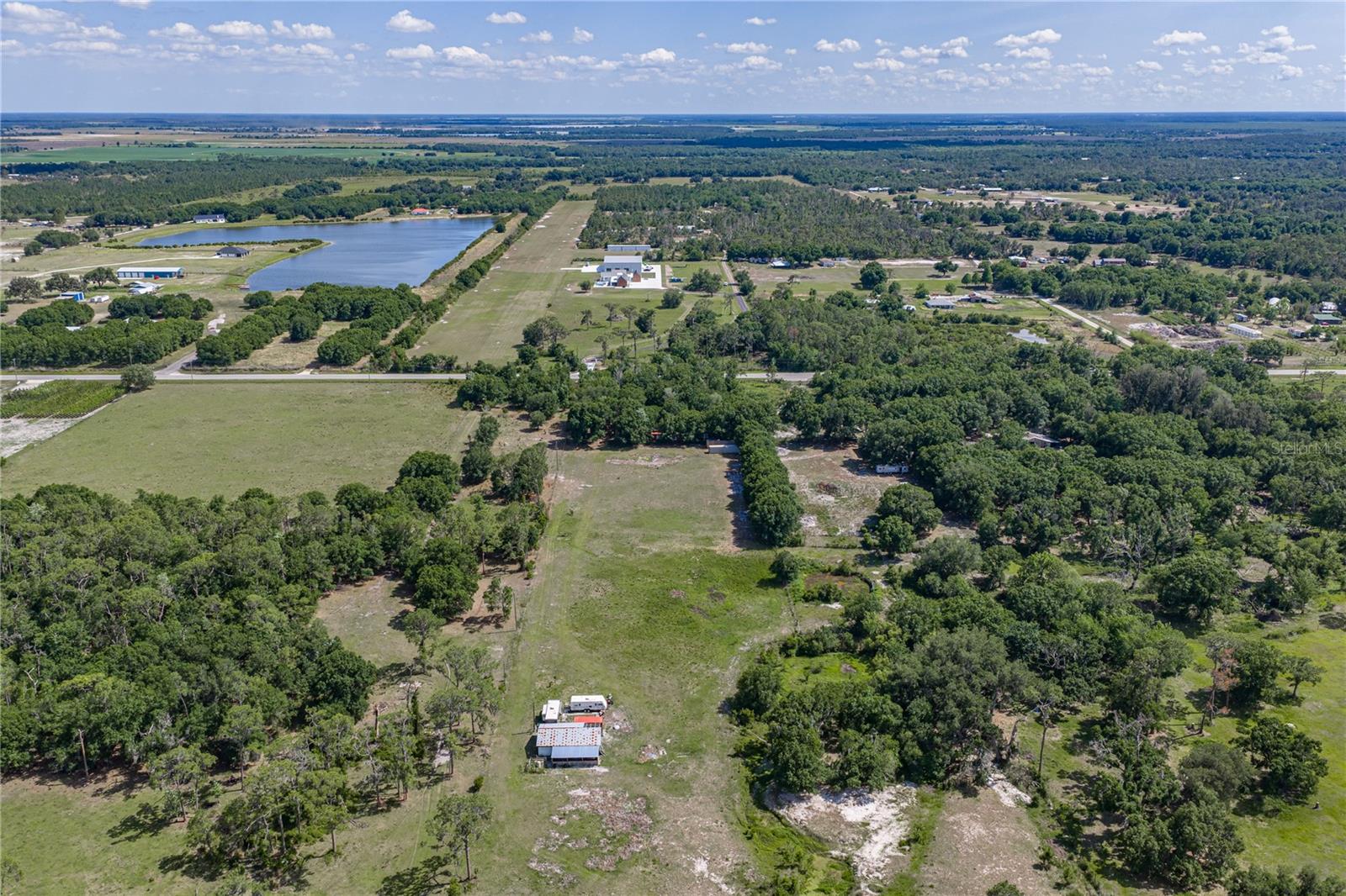 ACREAGE - Land