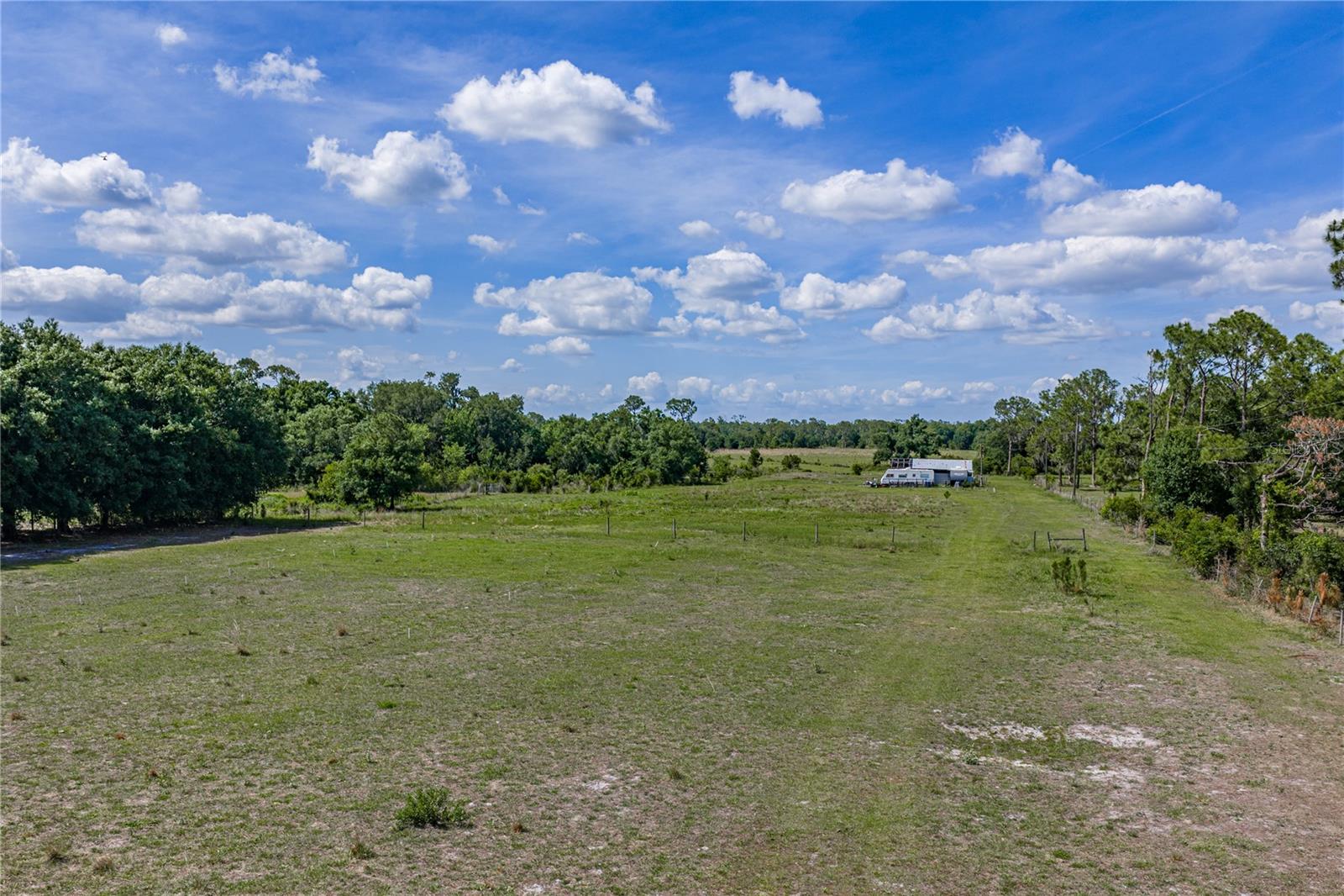 ACREAGE - Land