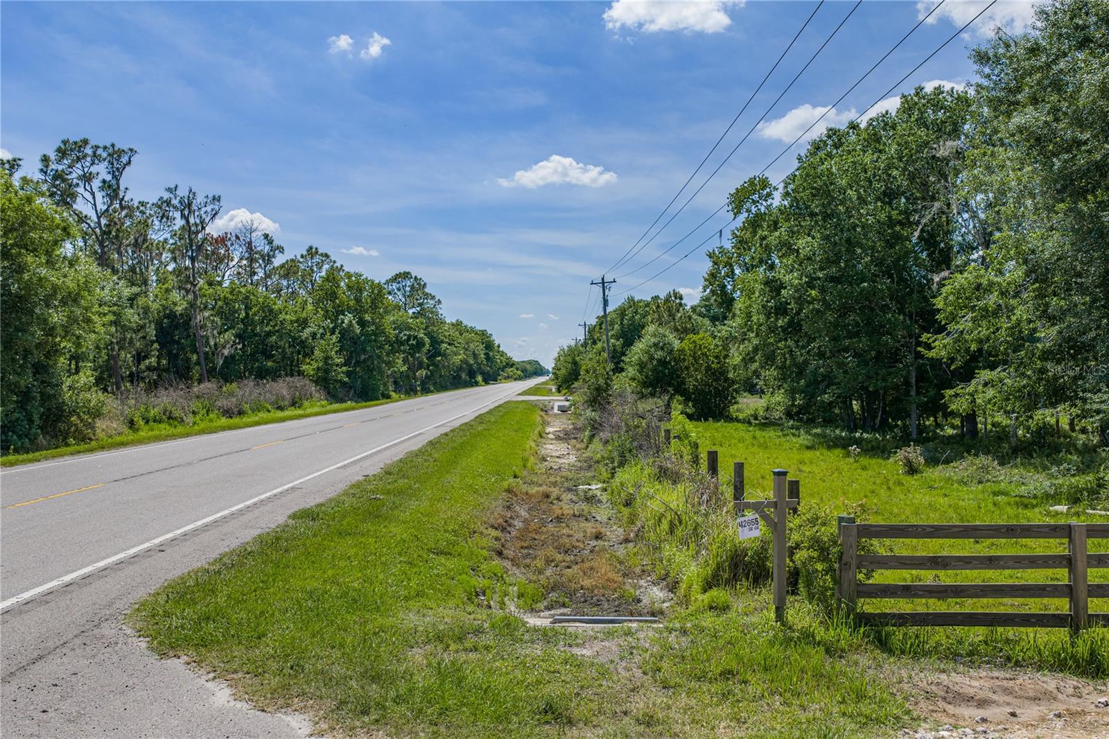 ACREAGE - Land