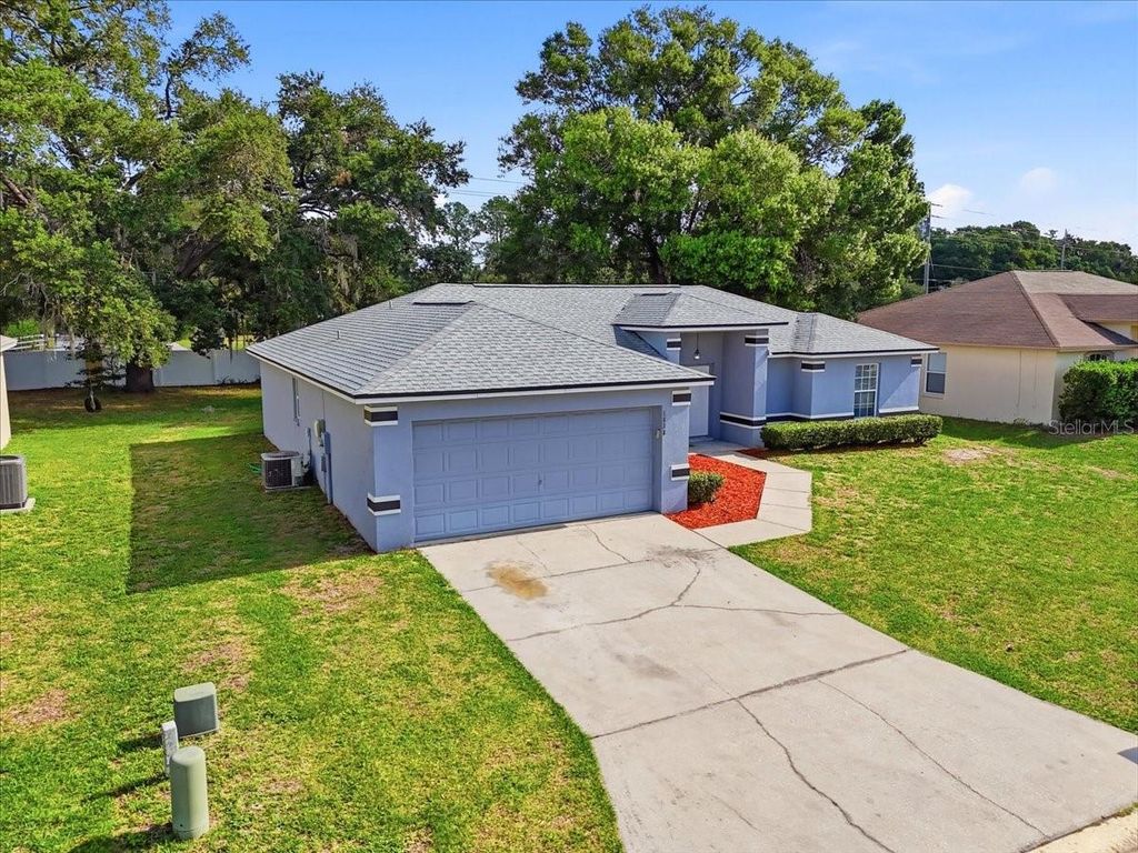 Photo of 1838 Grey Fox Drive, Lakeland, FL 33810 (MLS # L4961416)