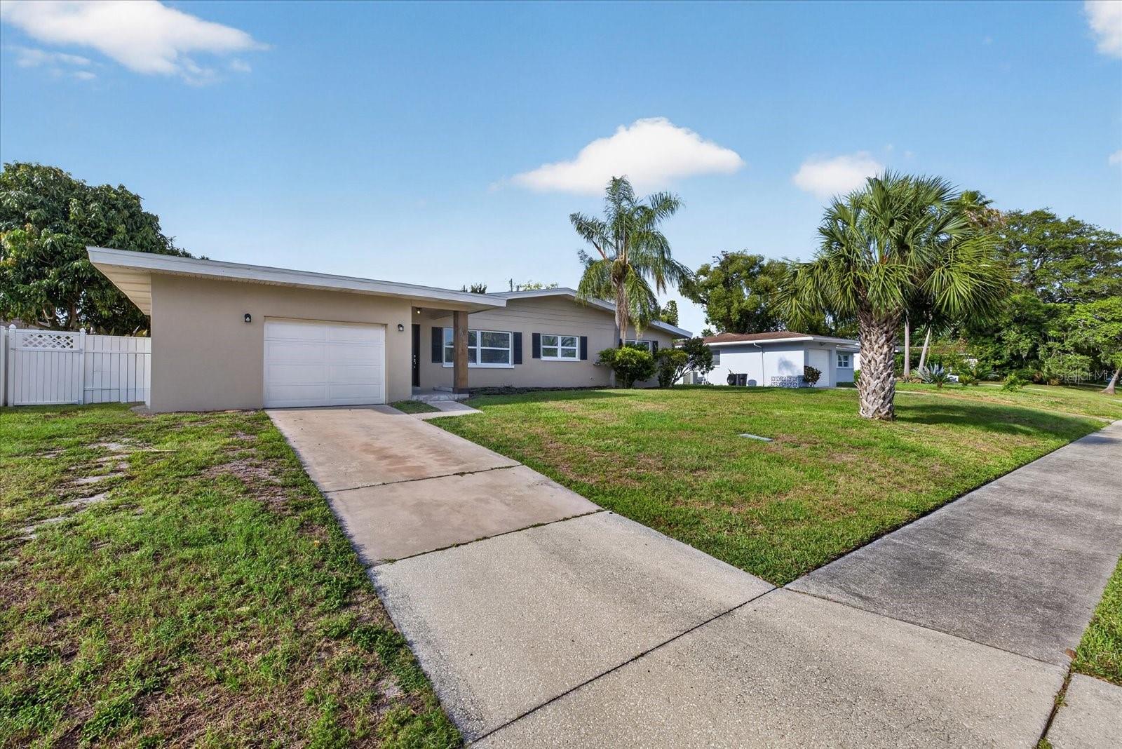 BELLEAIR MANOR UNIT 1 & 2 - Residential