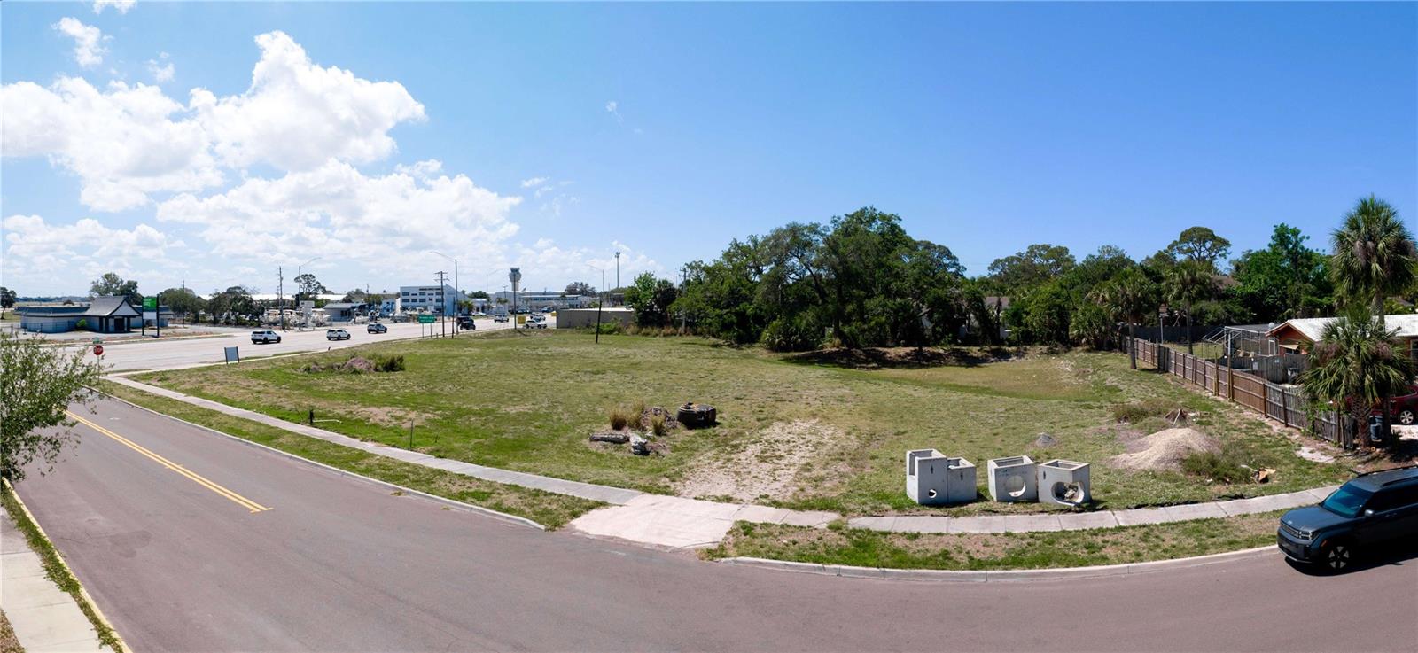 7972 N TAMIAMI TRAIL