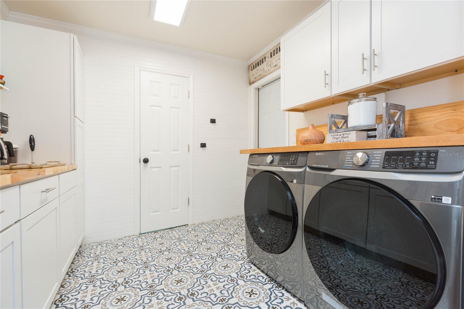 WILLIAMS ACRES UNREC - Residential