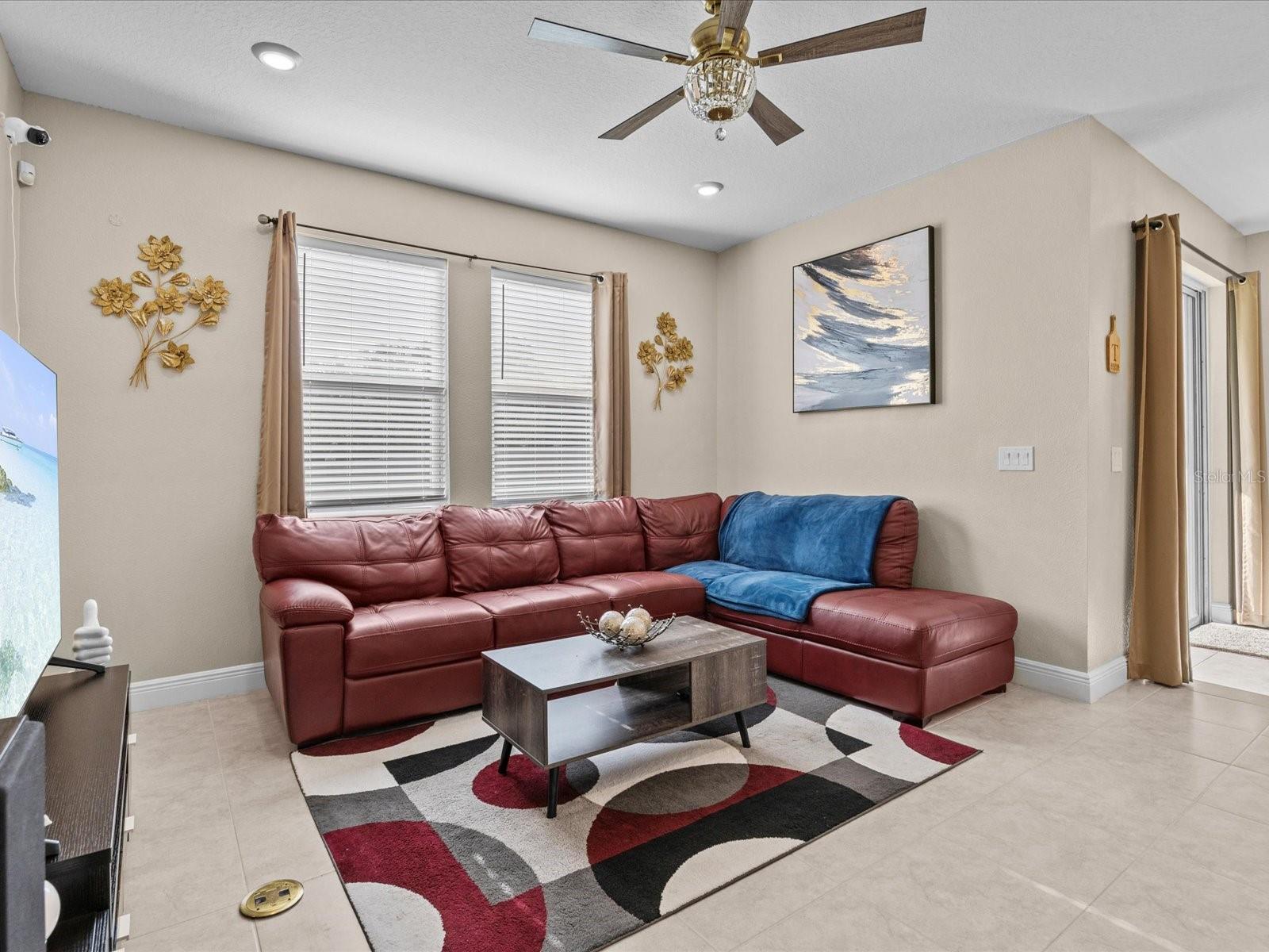 528 BELLISSIMO PLACE