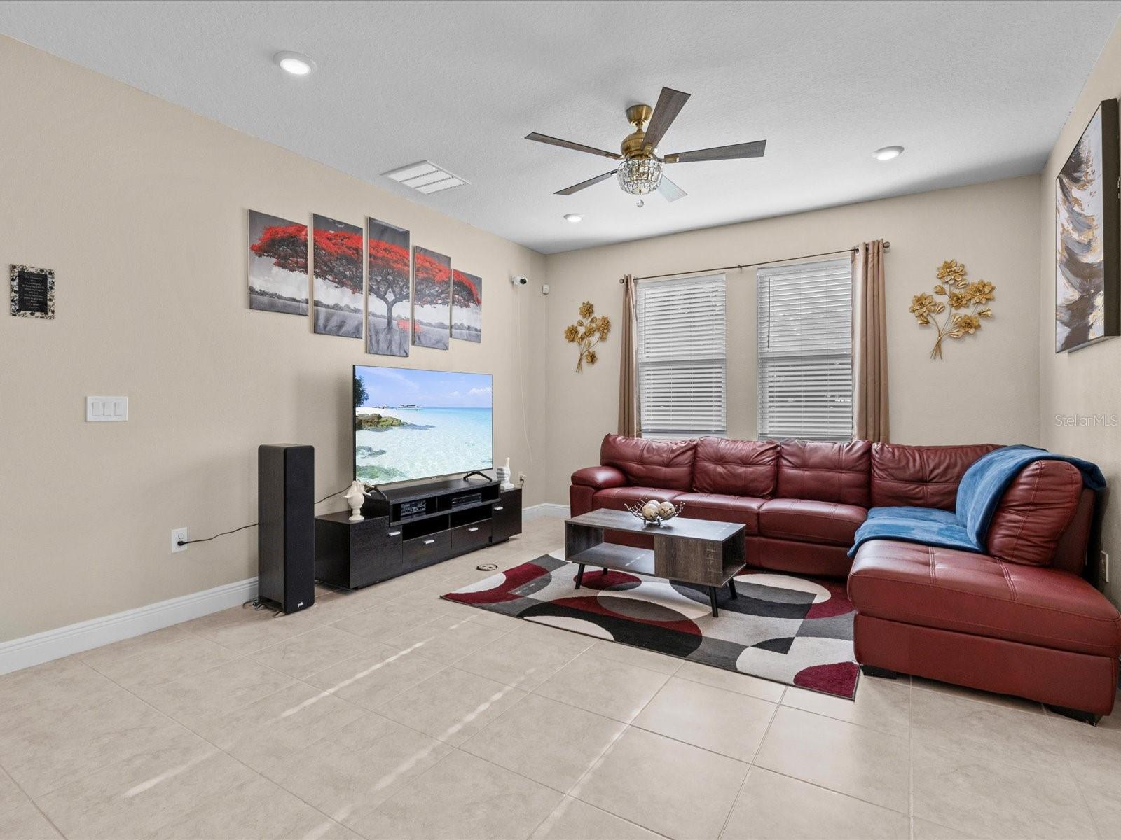 528 BELLISSIMO PLACE