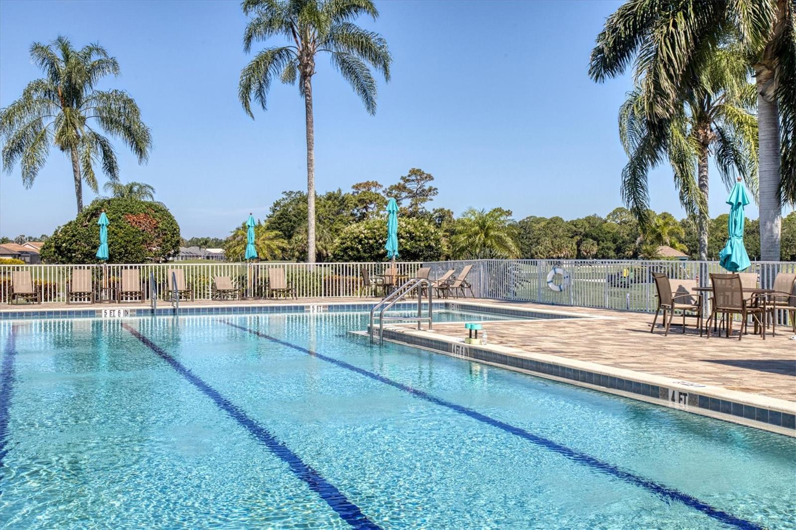 PELICAN POINTE GOLF & COUNTRY CLUB - Residential