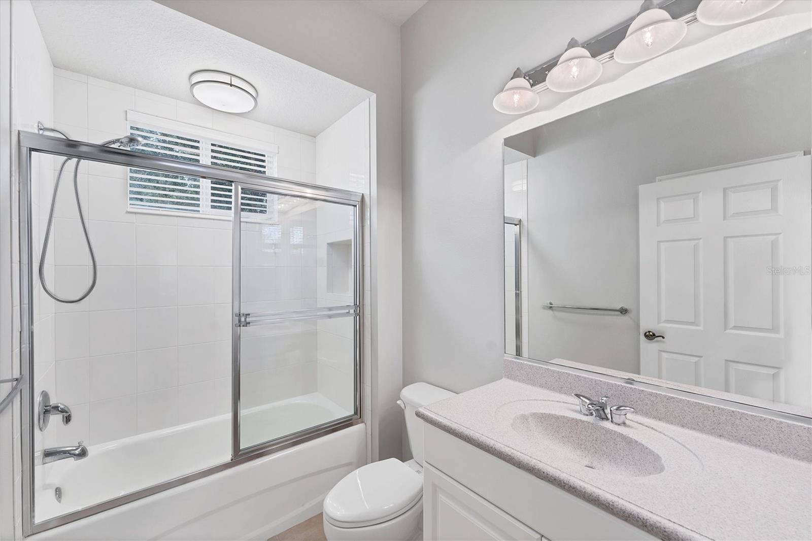 PELICAN POINTE GOLF & COUNTRY CLUB - Residential