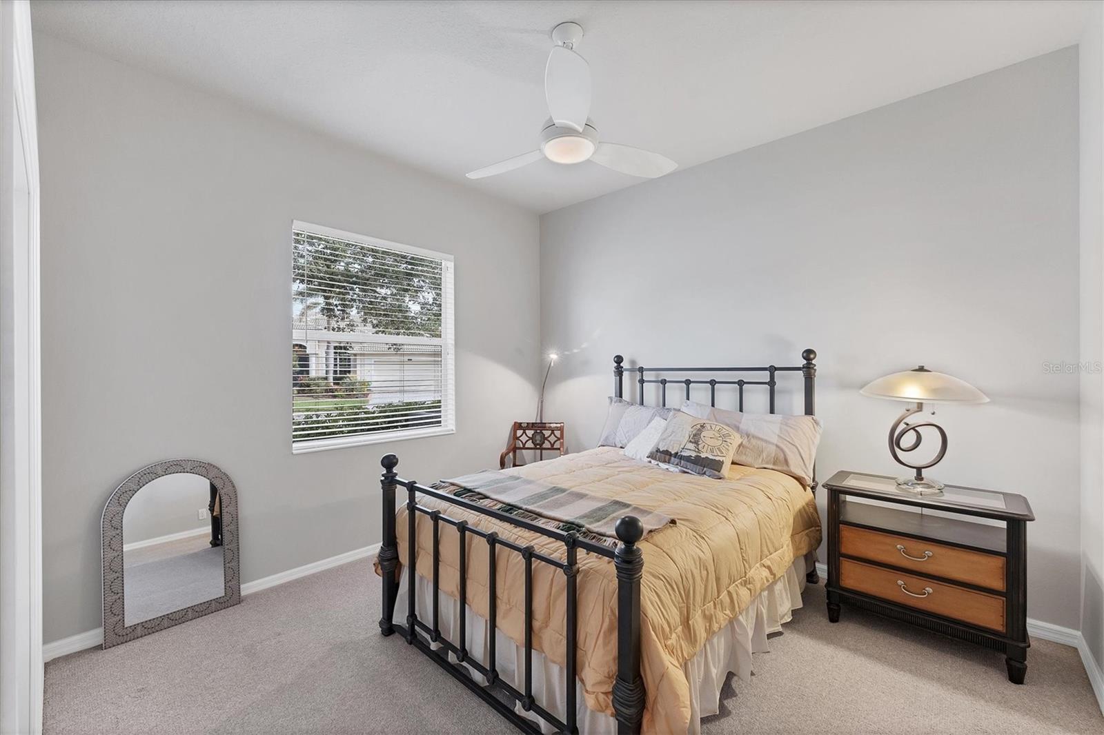 PELICAN POINTE GOLF & COUNTRY CLUB - Residential