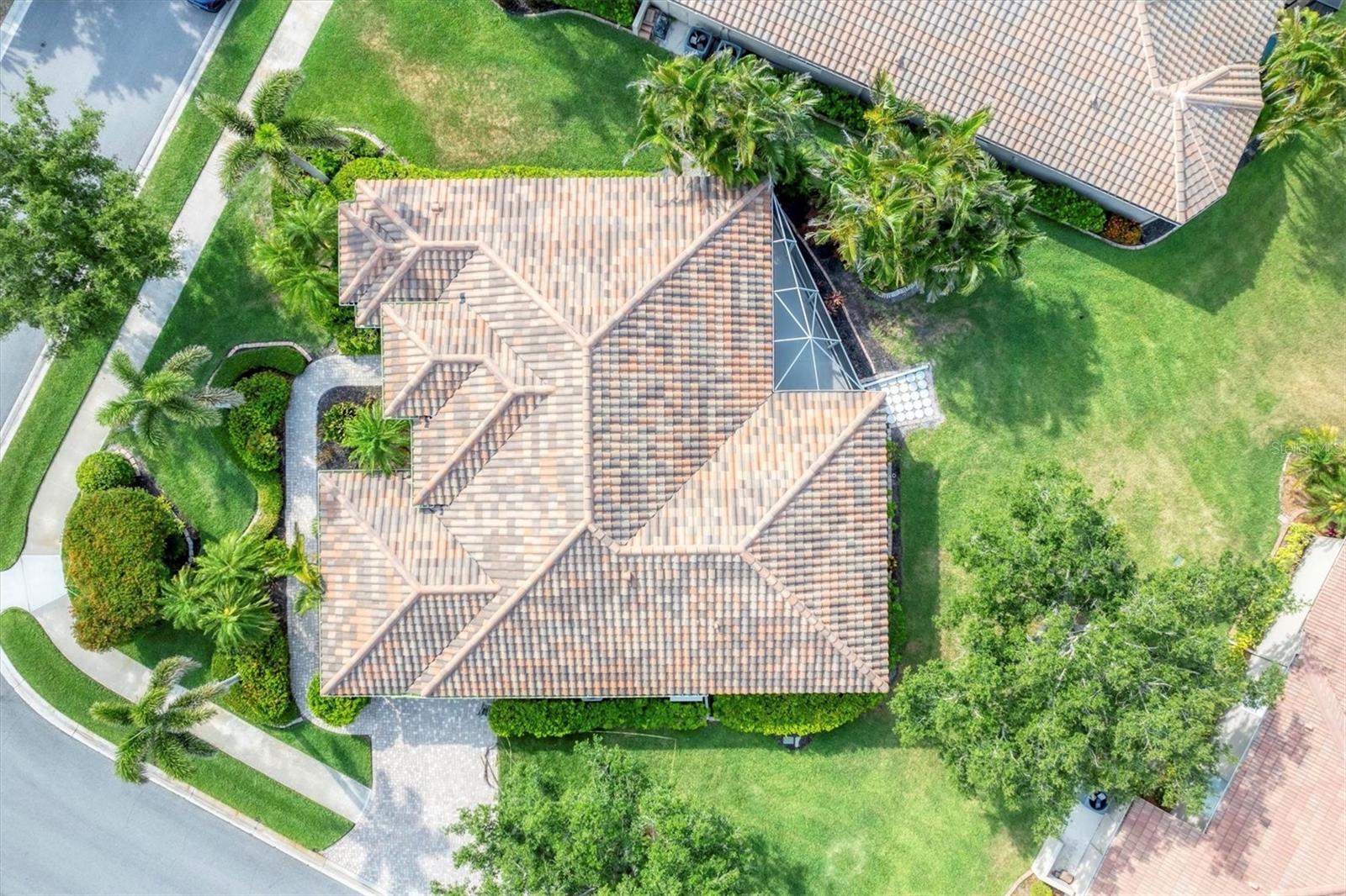 PELICAN POINTE GOLF & COUNTRY CLUB - Residential