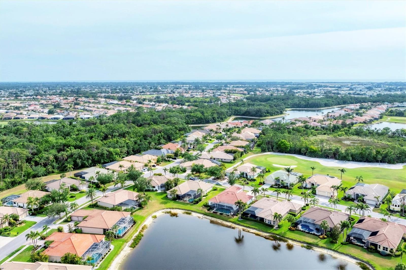 PELICAN POINTE GOLF & COUNTRY CLUB - Residential