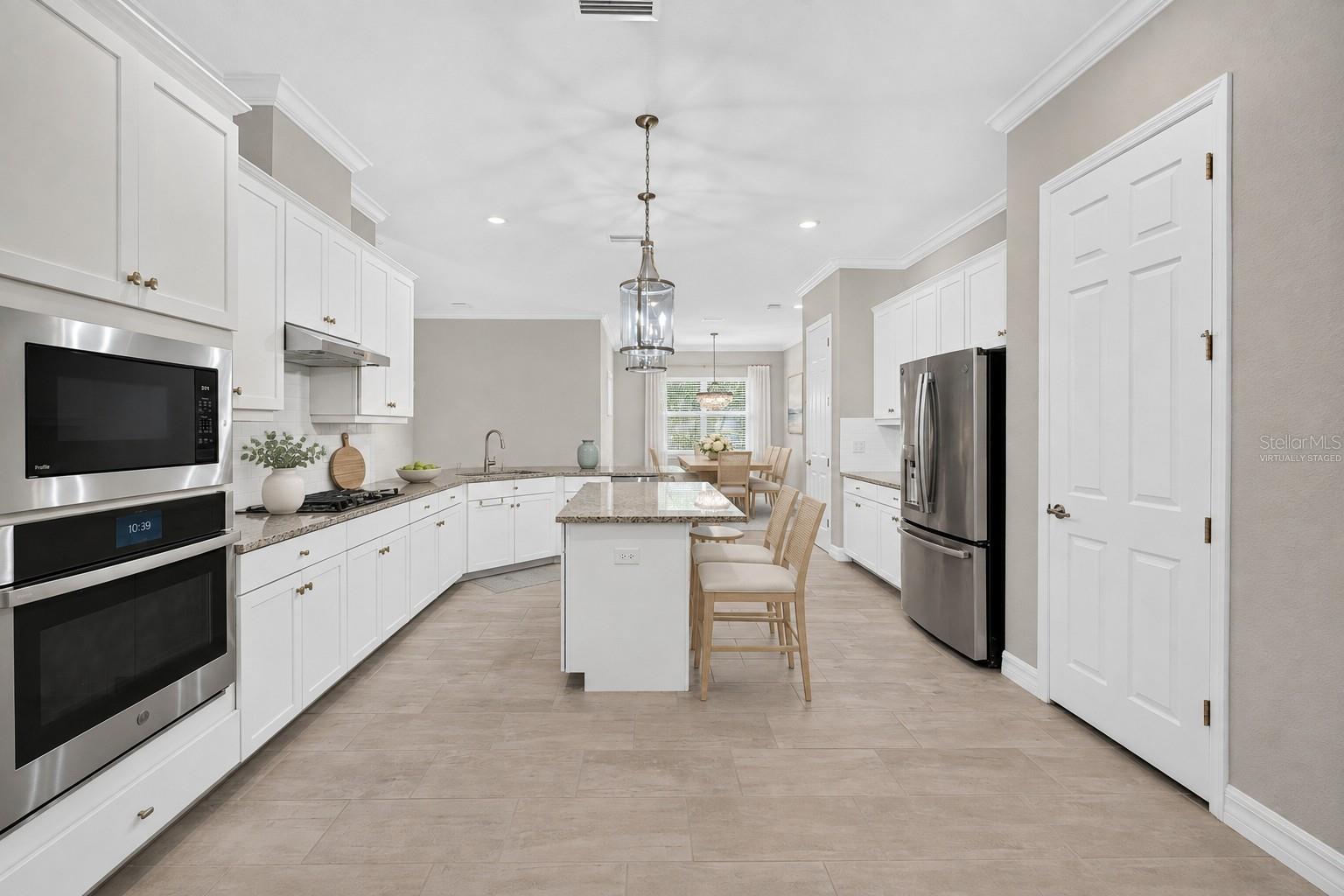 11825 PERENNIAL PLACE