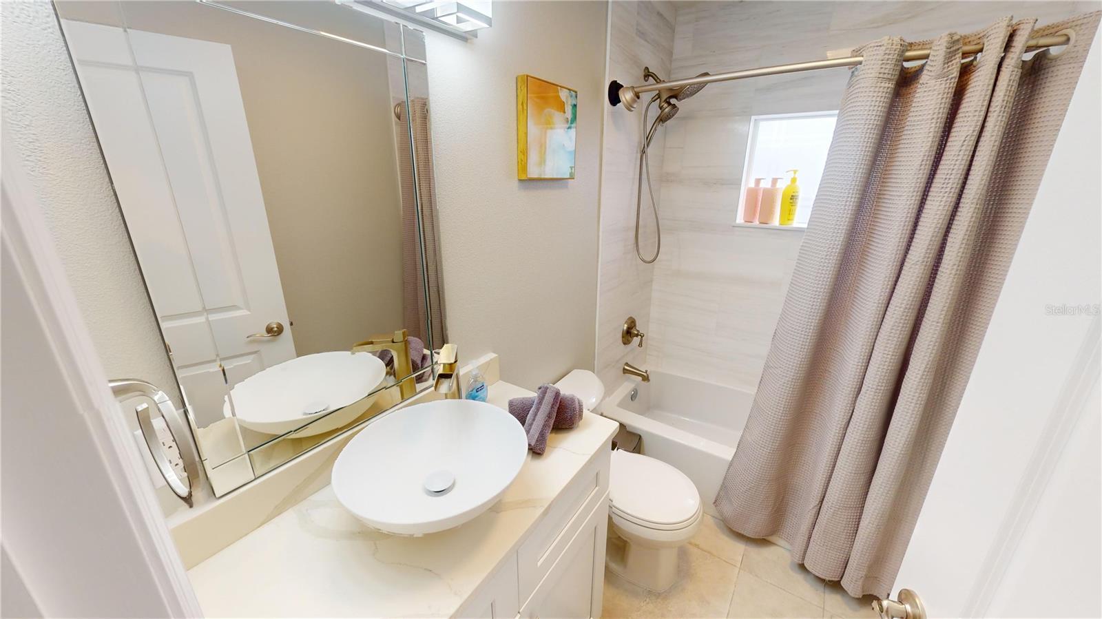 LONGBOAT KEY - Residential